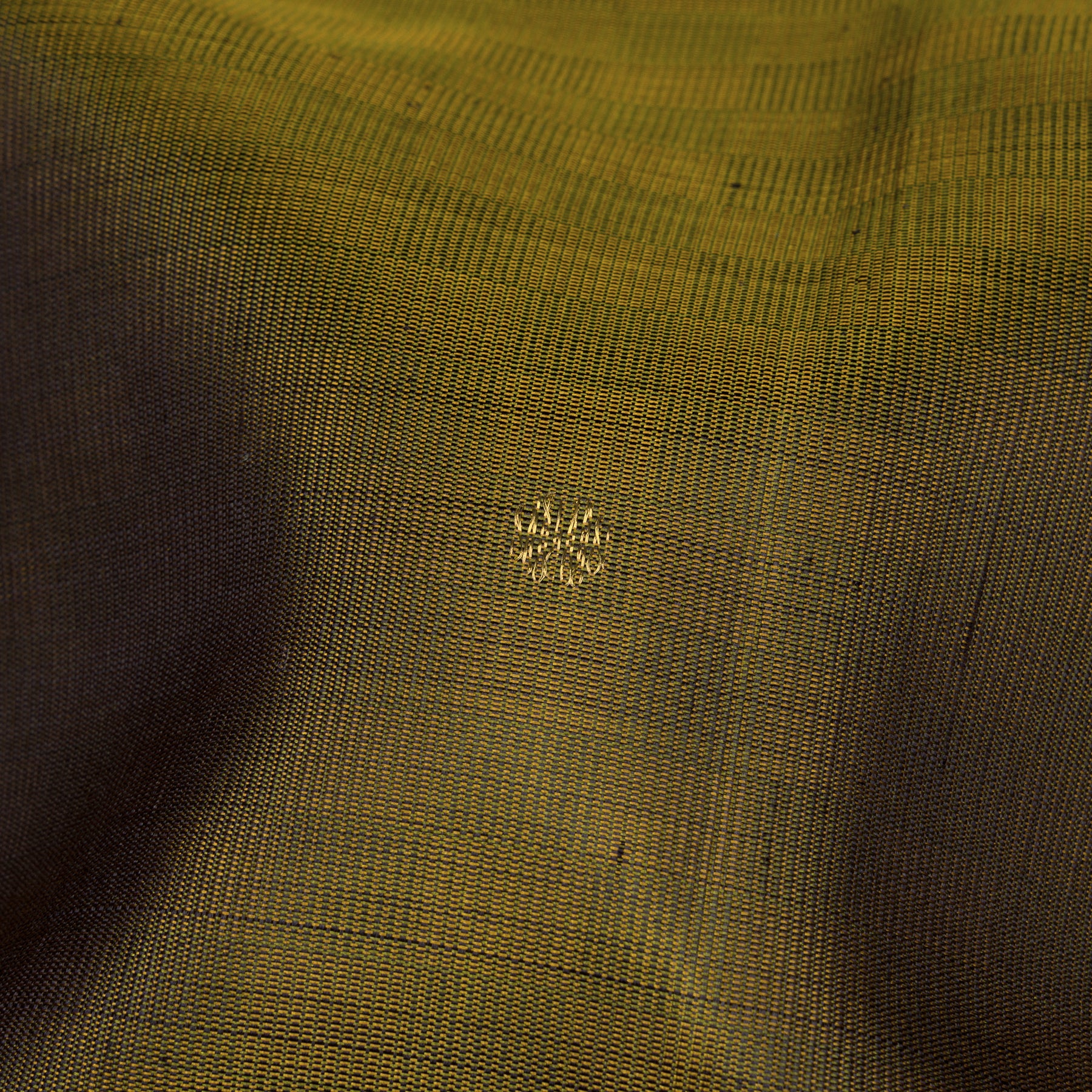 Kanakavalli Kanjivaram Silk Sari 25-615-HS001-08524 - Fabric View