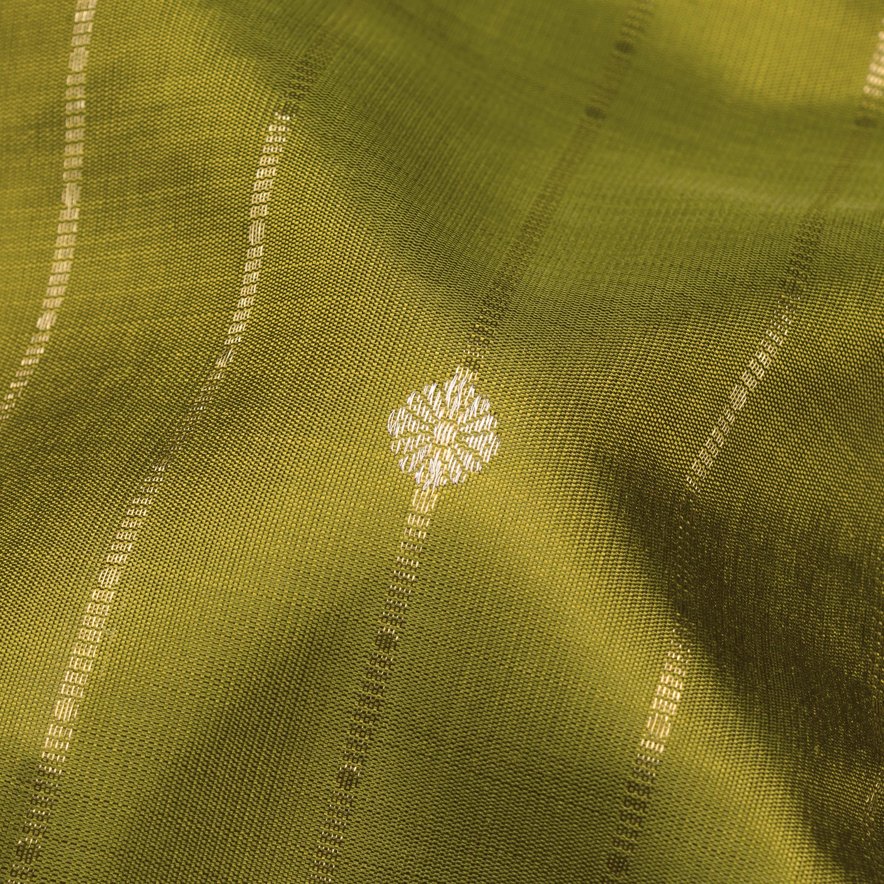 Kanakavalli Kanjivaram Silk Sari 25-615-HS001-09224 - Fabric View