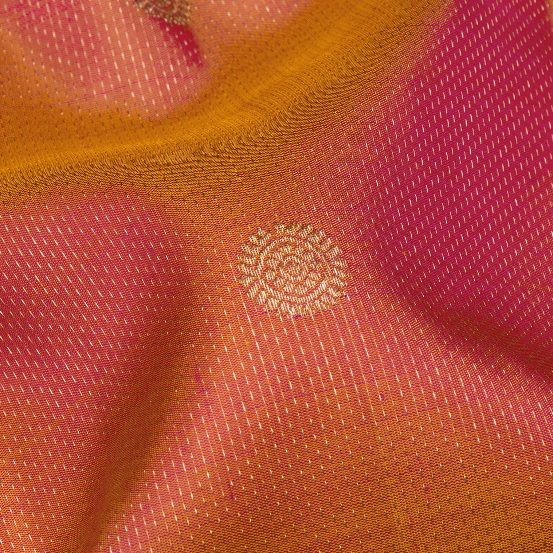 Kanakavalli Kanjivaram Silk Sari 25-615-HS001-09300 - Fabric View