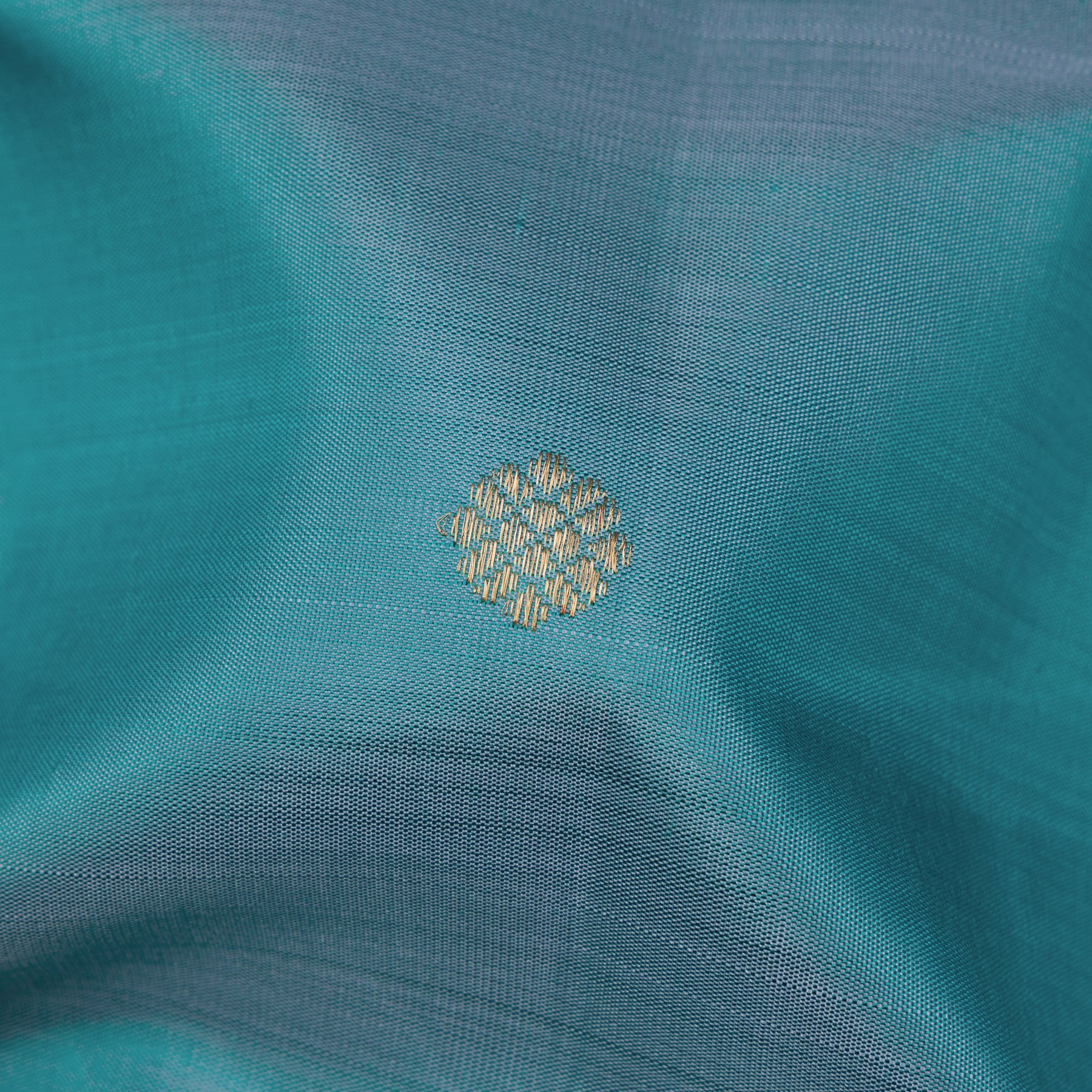 Kanakavalli Kanjivaram Silk Sari 26-040-HS001-01436 - Fabric View