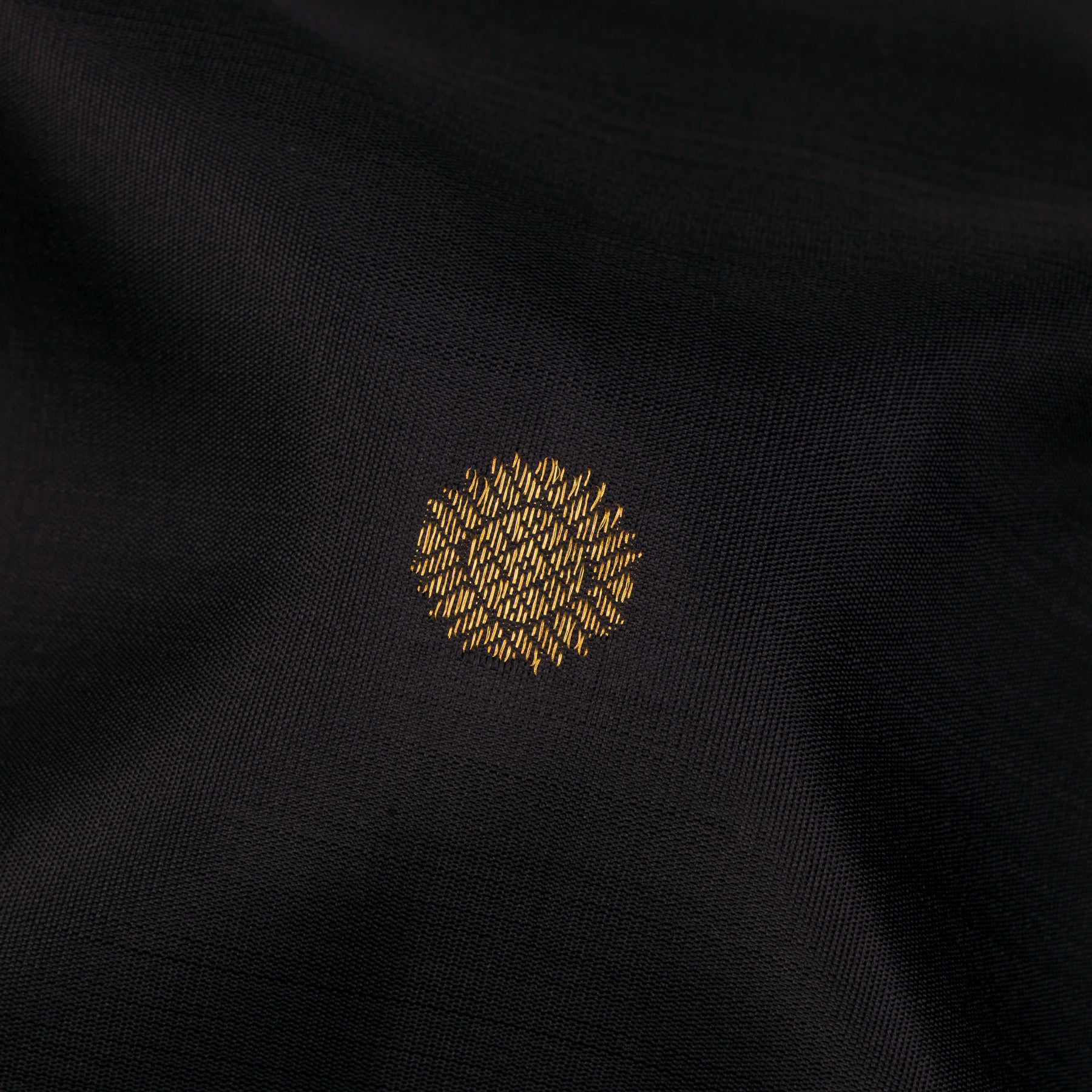 Kanakavalli Kanjivaram Silk Sari 26-040-HS001-01831 - Fabric View