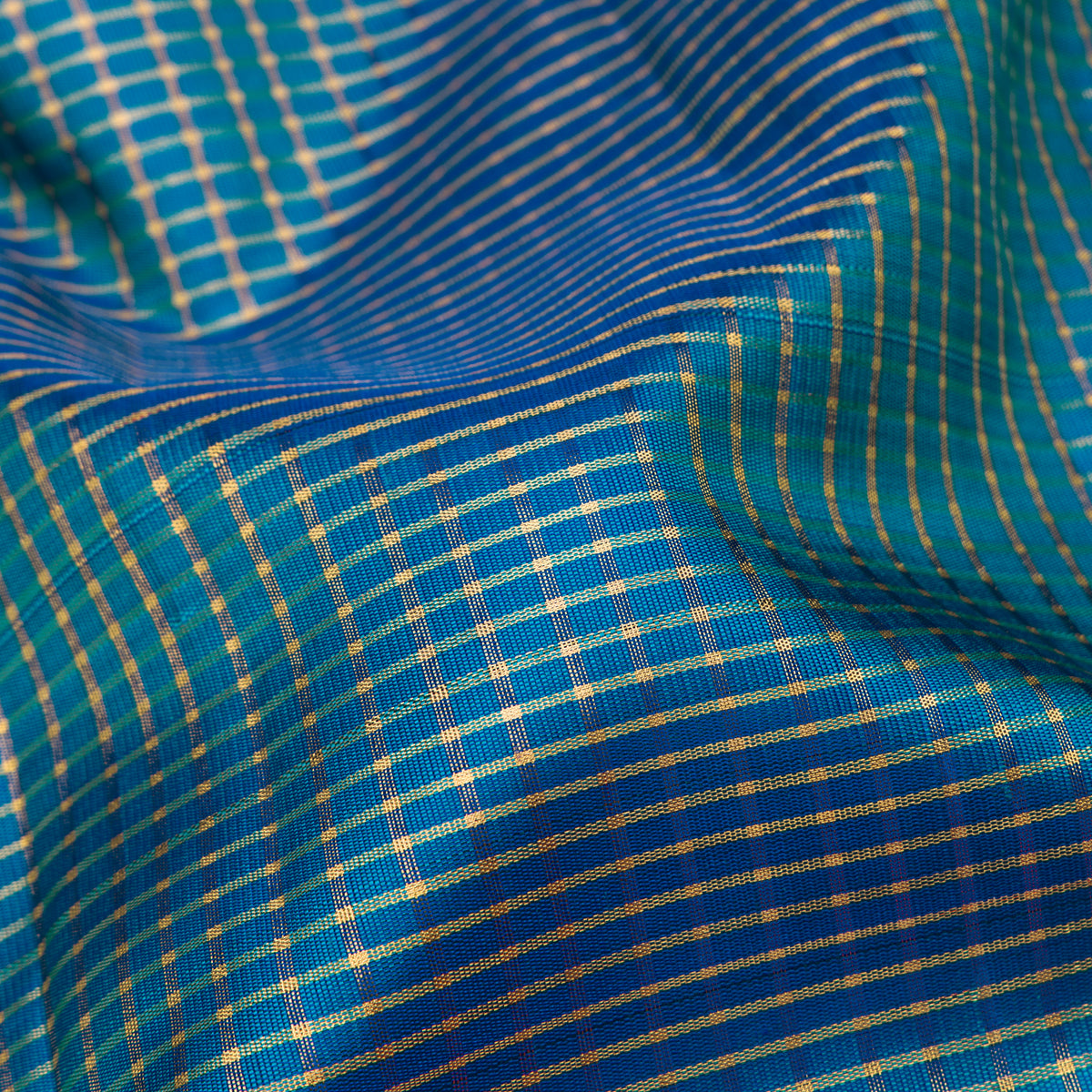Kanakavalli Kanjivaram Silk Sari 26-041-HS001-03979 - Fabric View