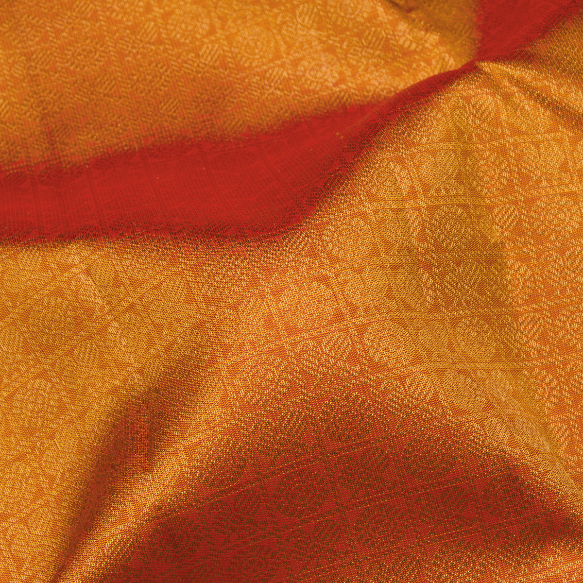 Kanakavalli Kanjivaram Silk Sari 26-109-HS001-04223 - Fabric View