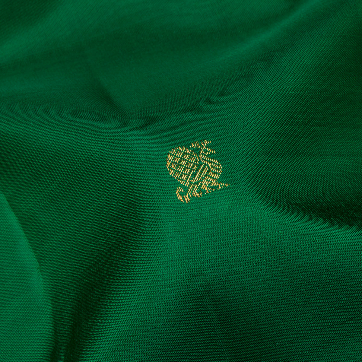 Kanakavalli Kanjivaram Silk Sari 26-109-HS001-04252 - Fabric View