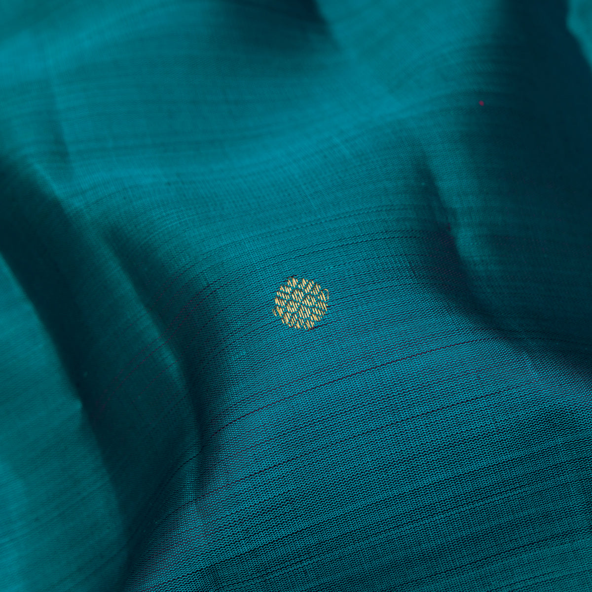 Kanakavalli Kanjivaram Silk Sari 26-109-HS001-04266 - Fabric View
