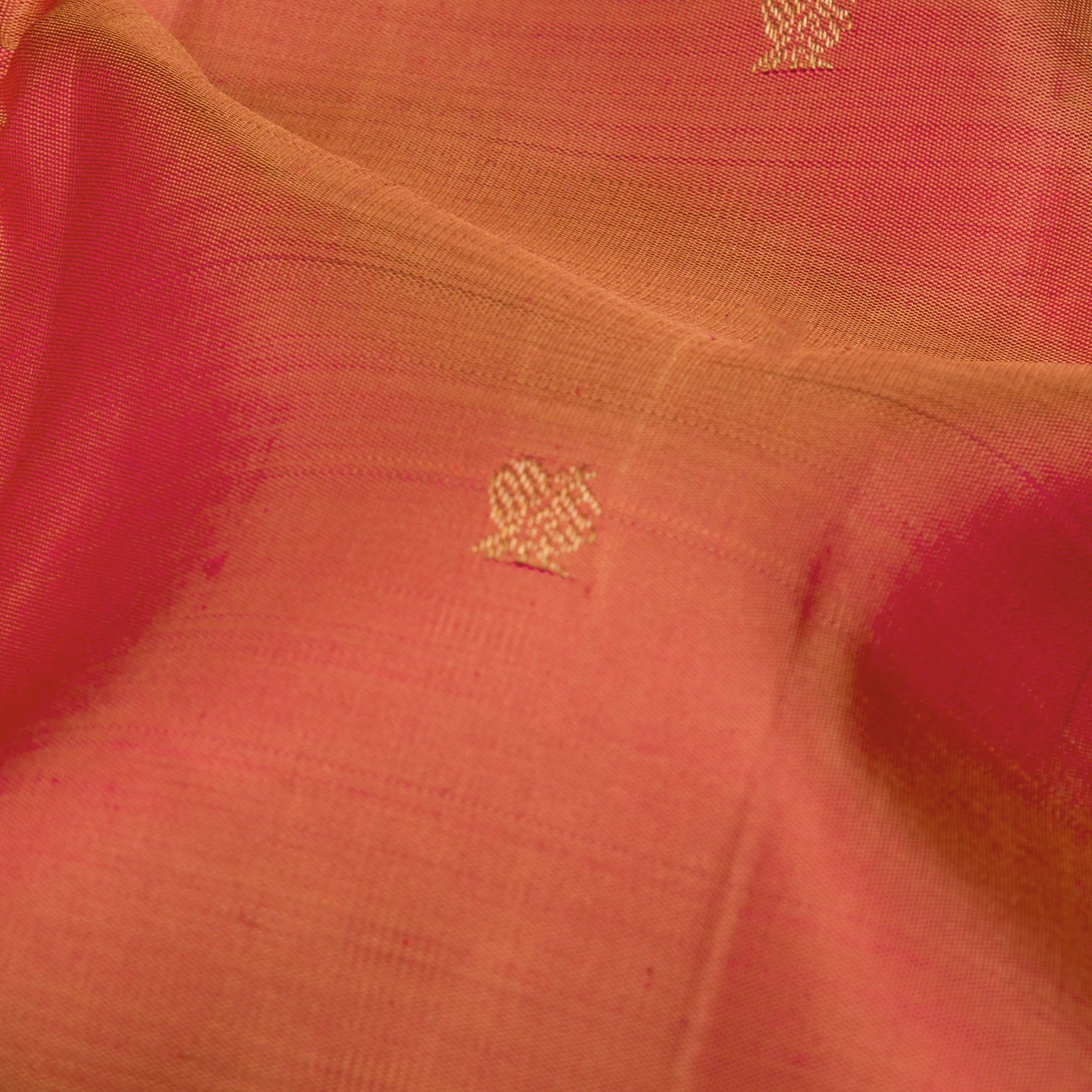 Kanakavalli Kanjivaram Silk Sari 26-110-HS001-00617 - Fabric View