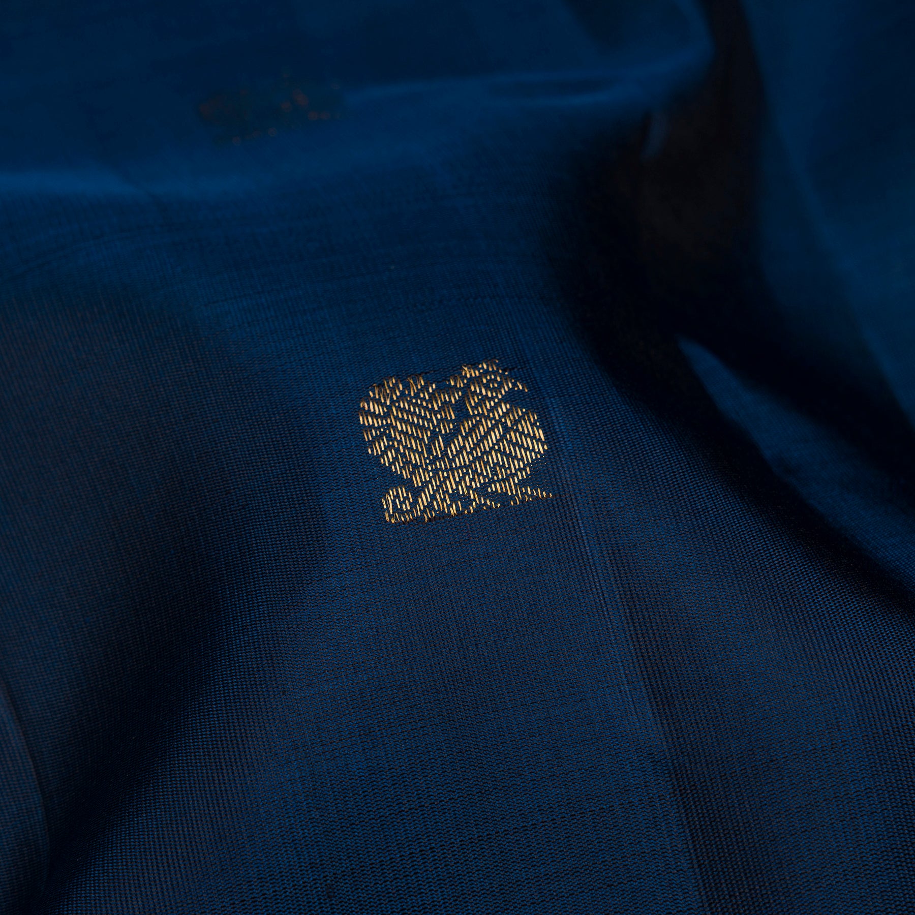 Kanakavalli Kanjivaram Silk Sari 26-110-HS001-00632 - Fabric View