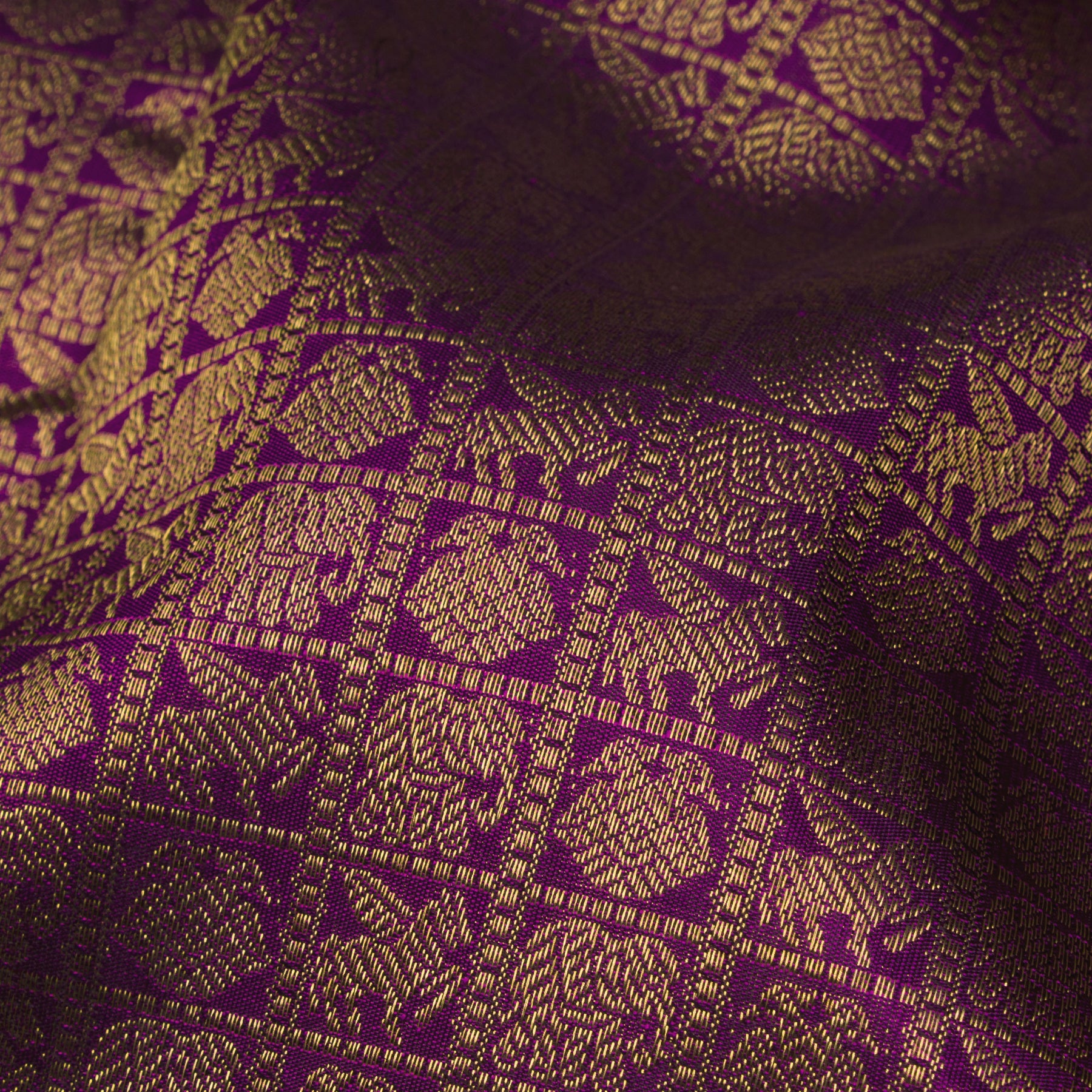 Kanakavalli Kanjivaram Silk Sari 26-110-HS001-00669 - Fabric View