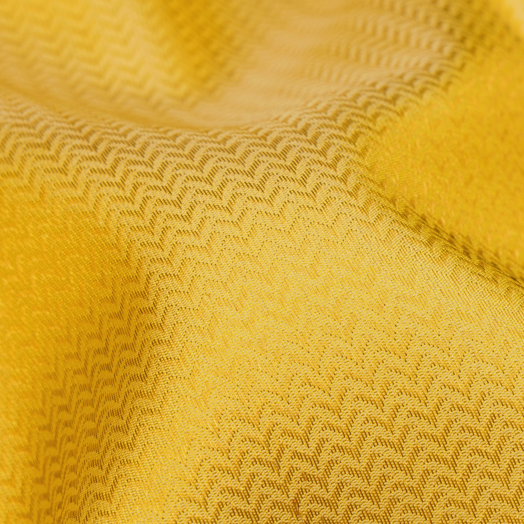 Kanakavalli Kanjivaram Silk Sari 26-110-HS001-00689 - Fabric View