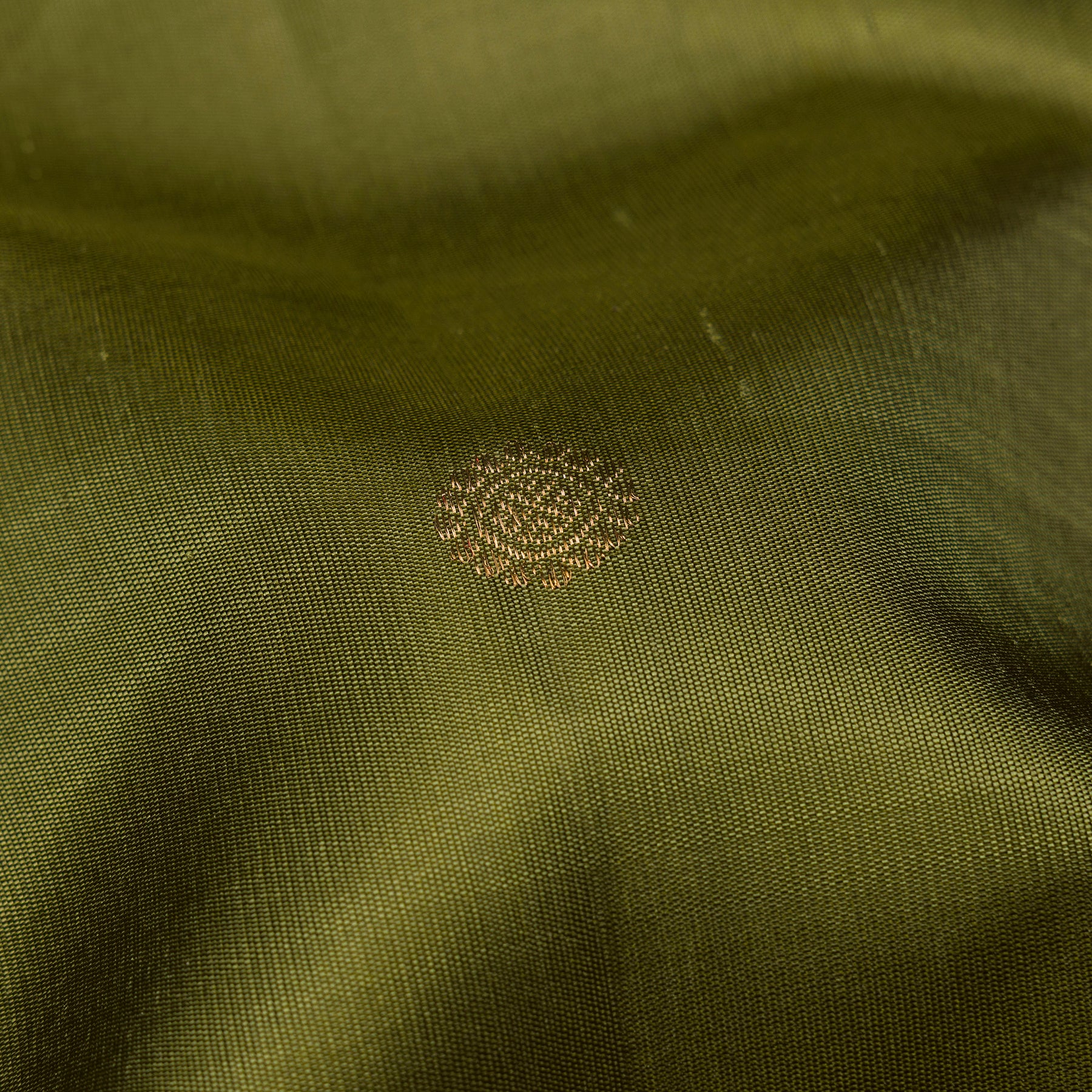 Kanakavalli Kanjivaram Silk Sari 26-110-HS001-00694 - Fabric View