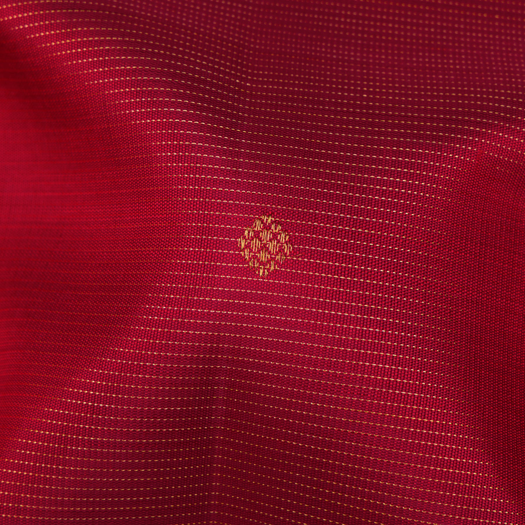 Kanakavalli Kanjivaram Silk Sari 26-110-HS001-01748 - Fabric View