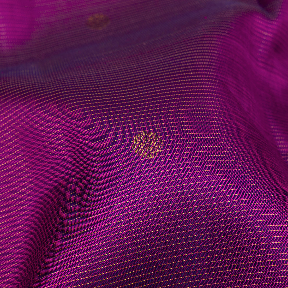 Kanakavalli Kanjivaram Silk Sari 26-110-HS001-01754 - Fabric View