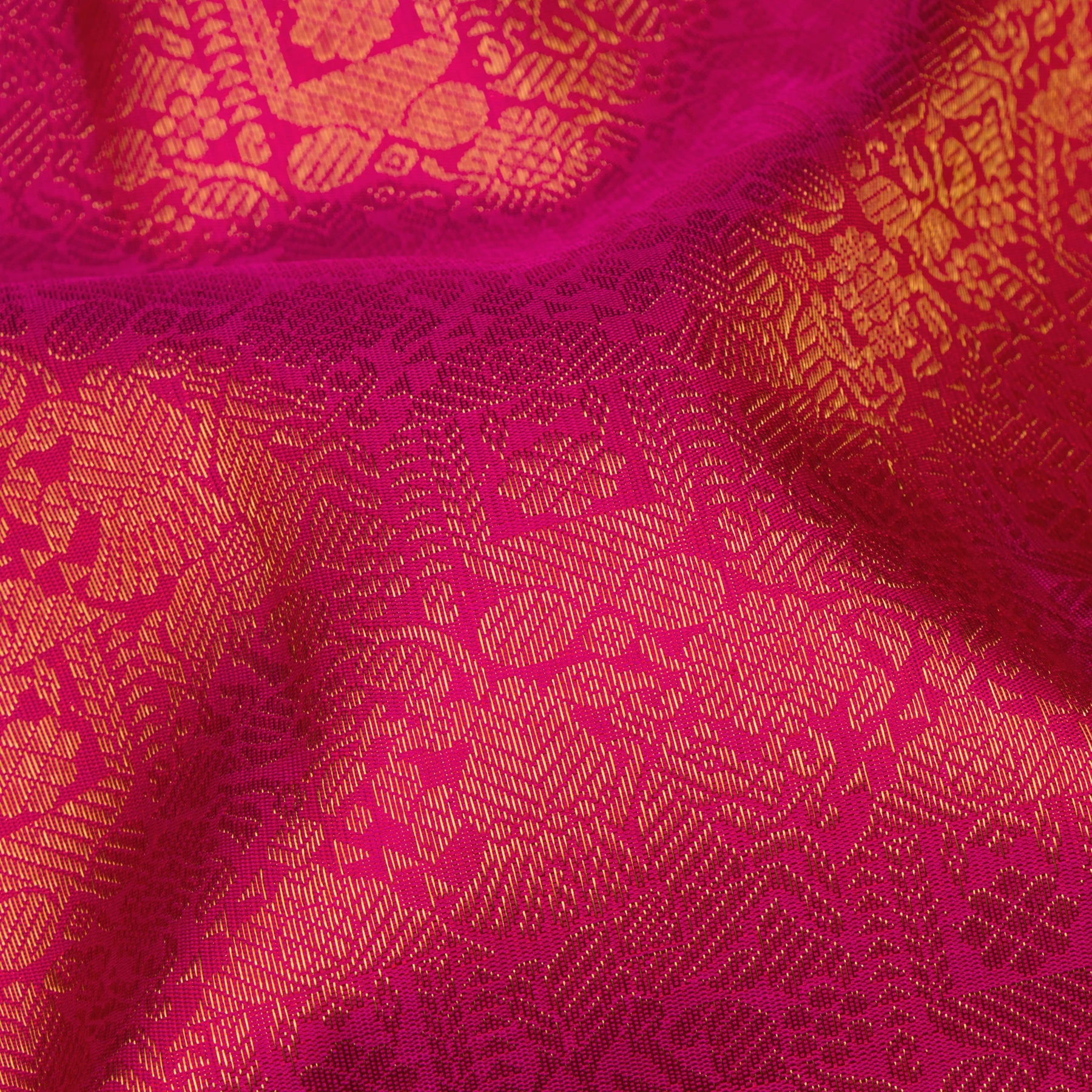 Kanakavalli Kanjivaram Silk Sari 26-110-HS001-02206 - Fabric View