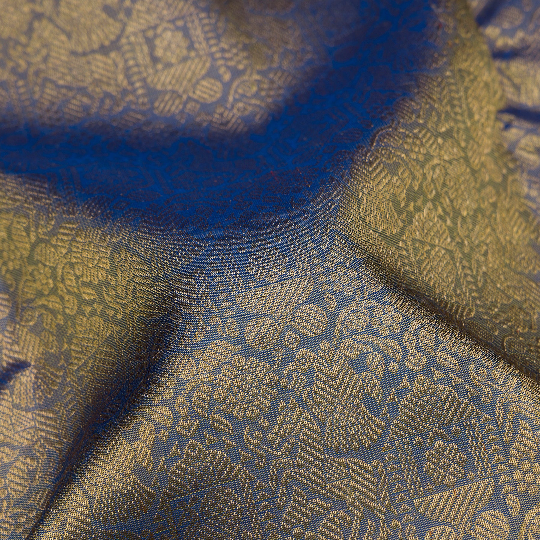 Kanakavalli Kanjivaram Silk Sari 26-110-HS001-02247 - Fabric View