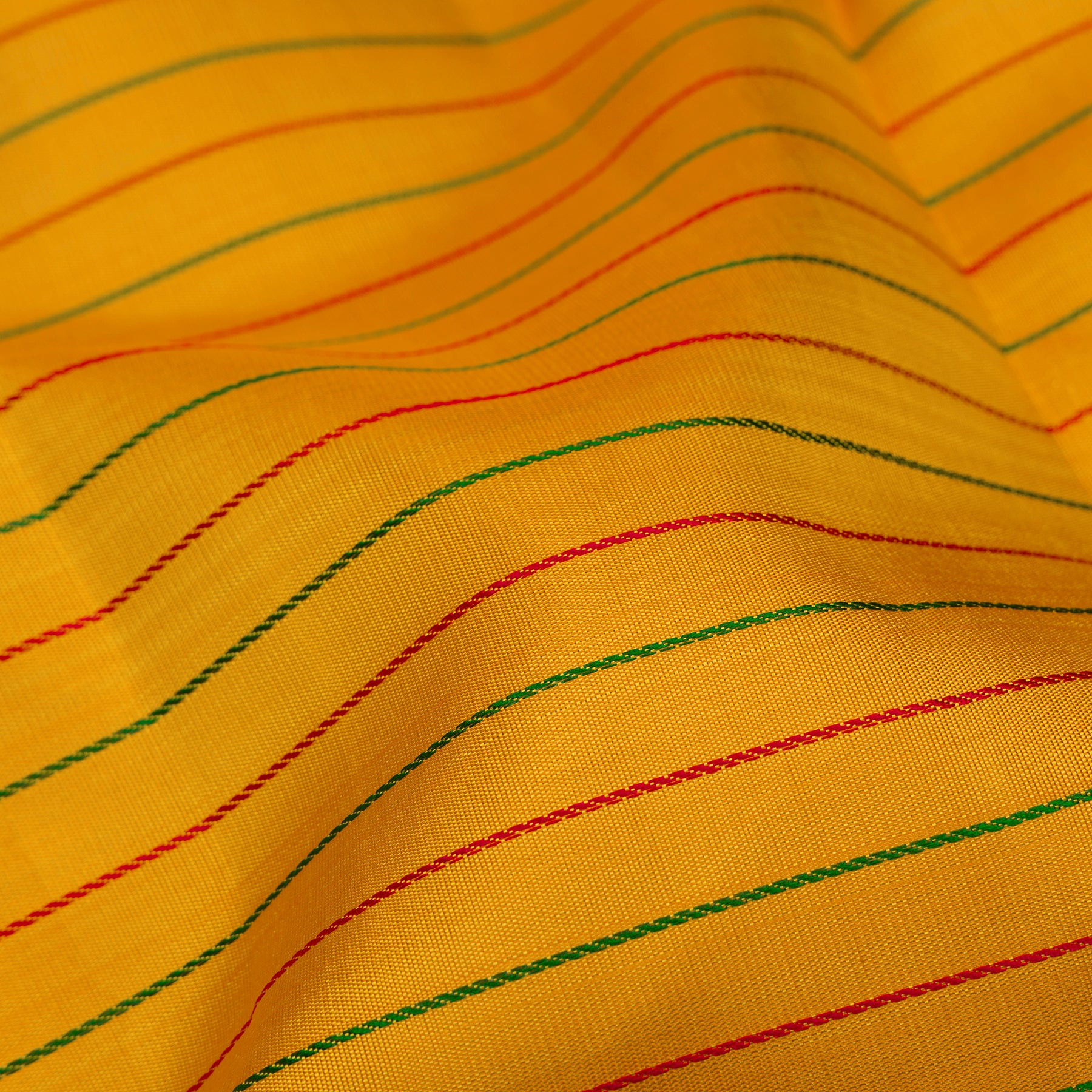 Kanakavalli Kanjivaram Silk Sari 26-110-HS001-02269 - Fabric View