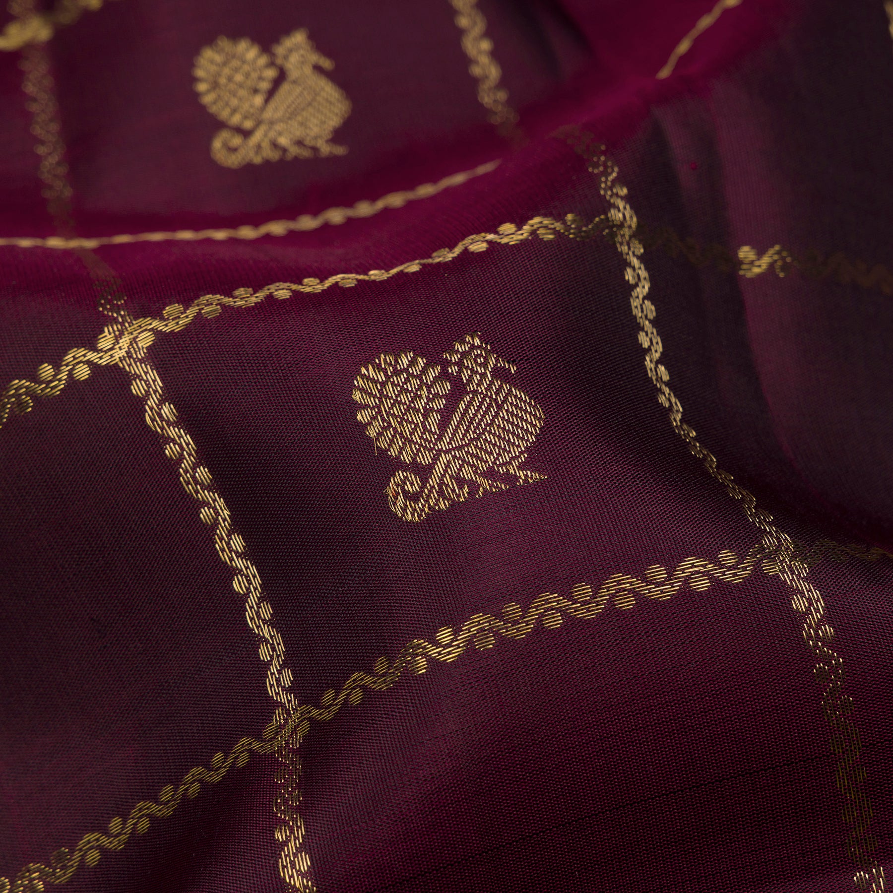 Kanakavalli Kanjivaram Silk Sari 26-110-HS001-02284 - Fabric View