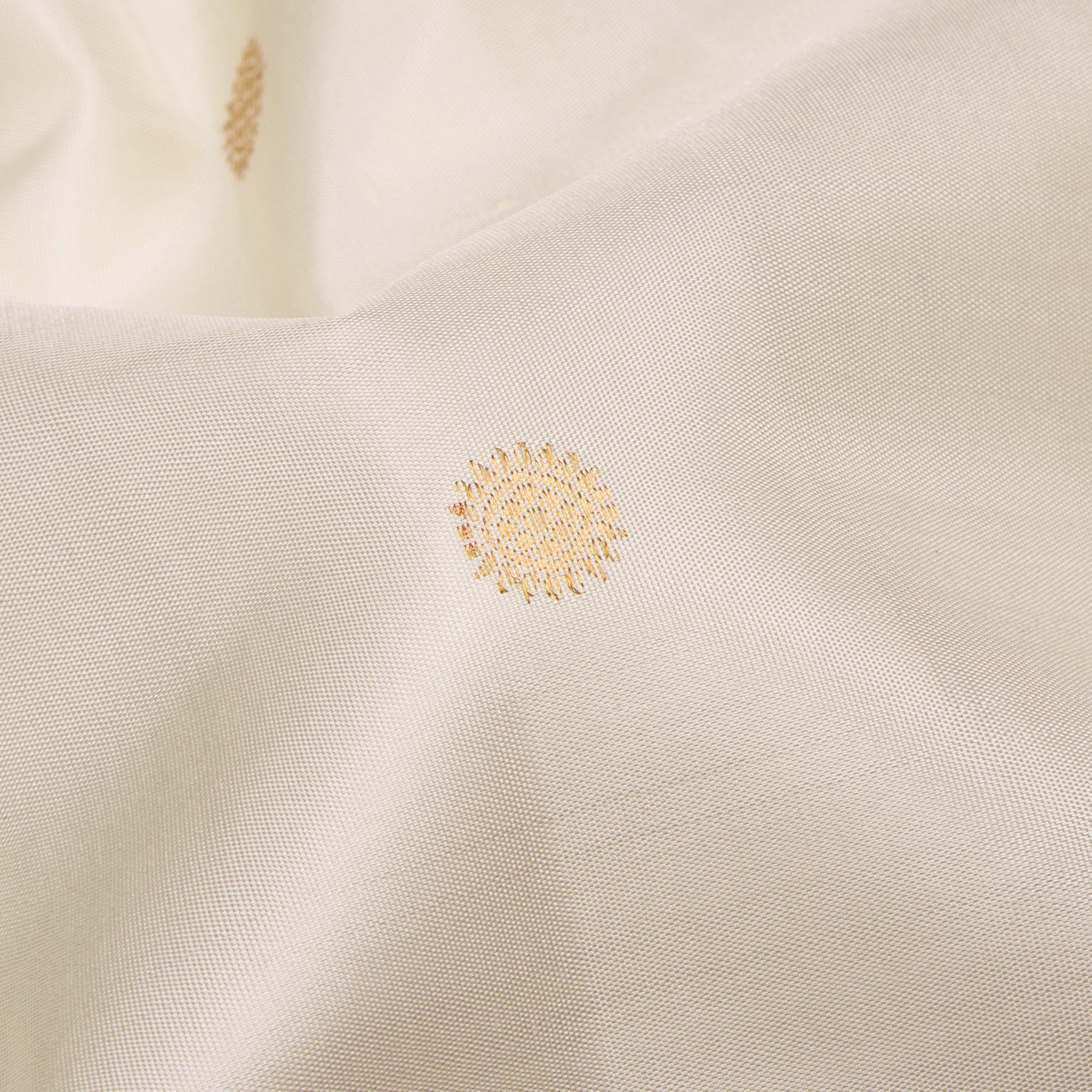 Kanakavalli Kanjivaram Silk Sari 26-110-HS001-03481 - Fabric View