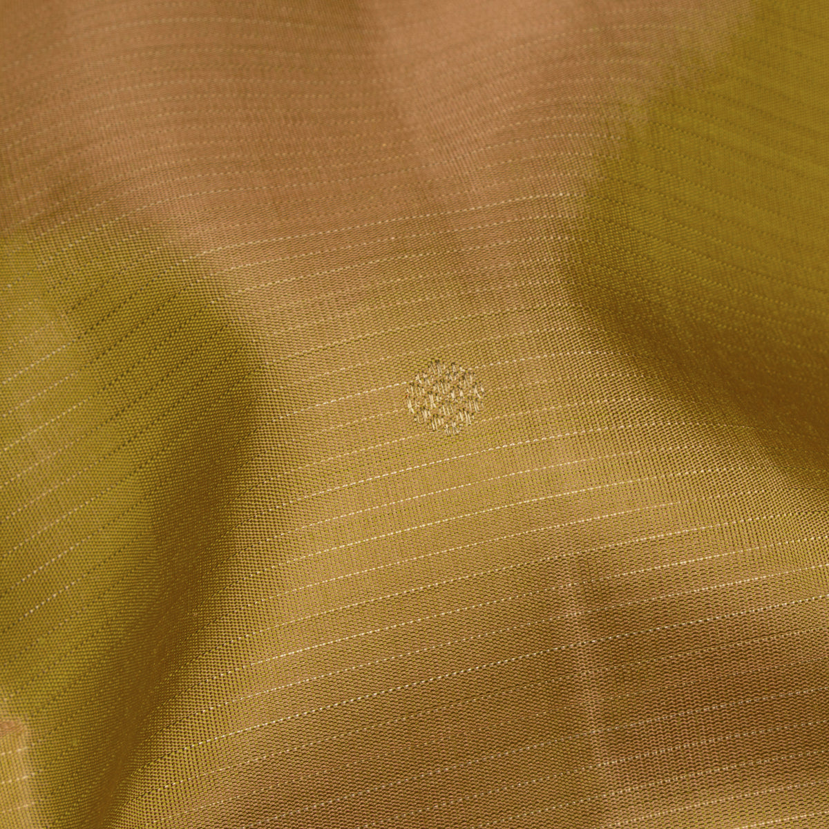 Kanakavalli Kanjivaram Silk Sari 26-110-HS001-03535 - Fabric View