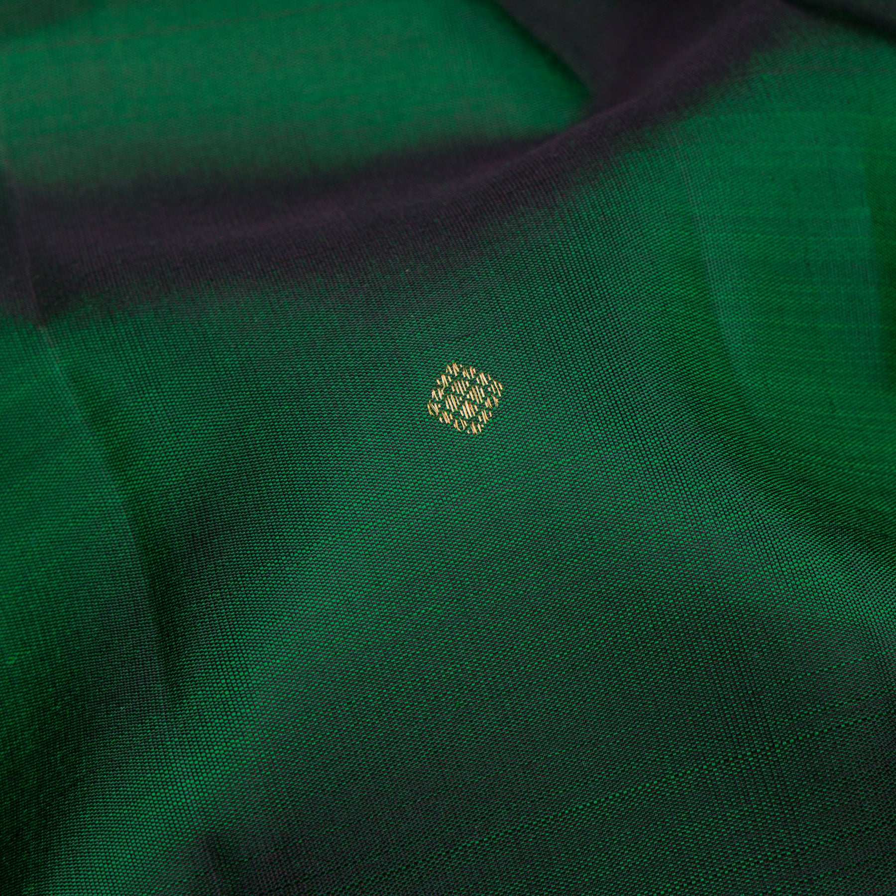 Kanakavalli Kanjivaram Silk Sari 26-110-HS001-03580 - Fabric View