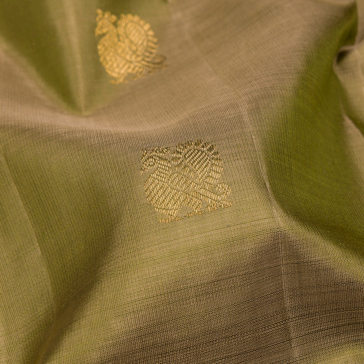 Kanakavalli Kanjivaram Silk Sari 26-110-HS001-03606