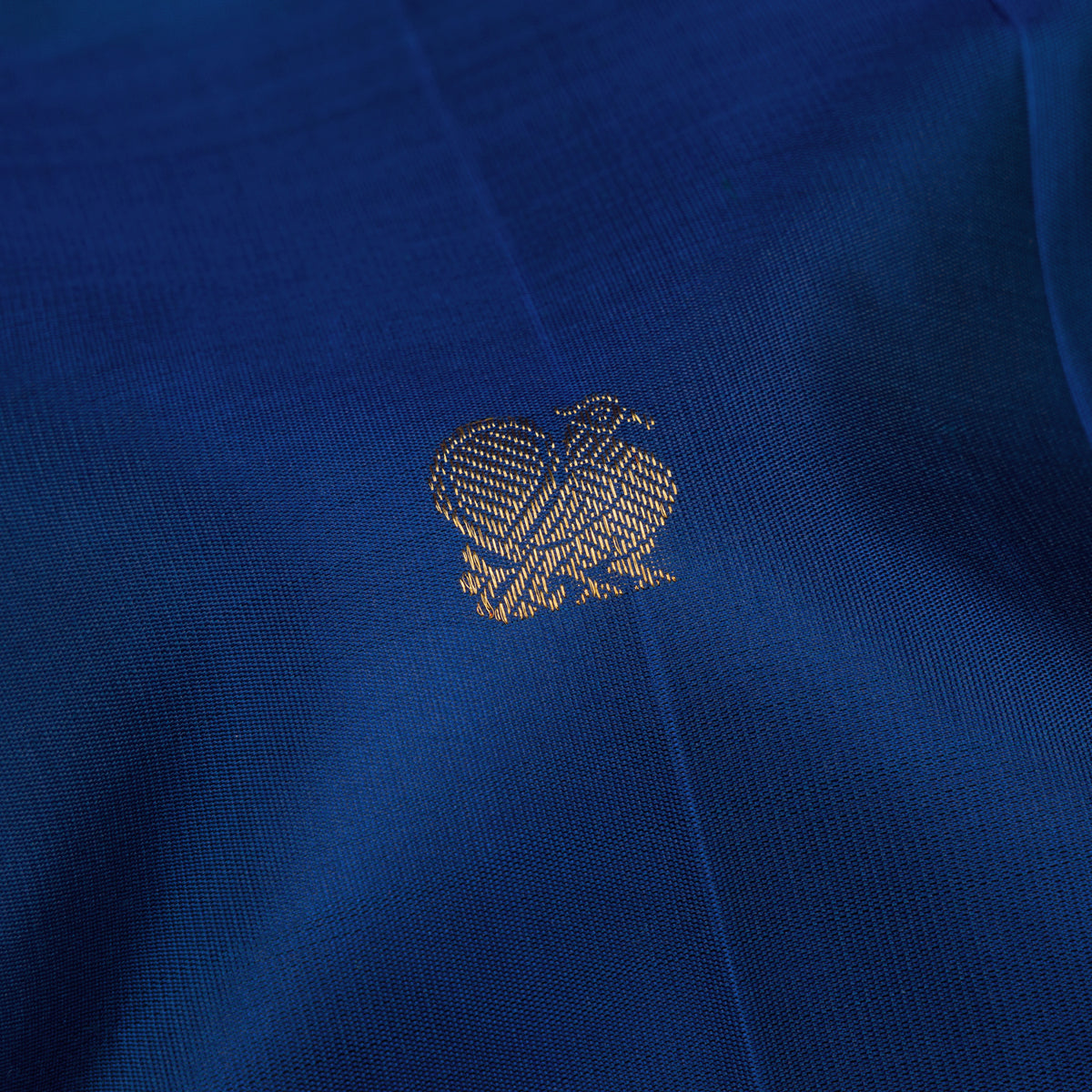 Kanakavalli Kanjivaram Silk Sari 26-110-HS001-03615 - Fabric View