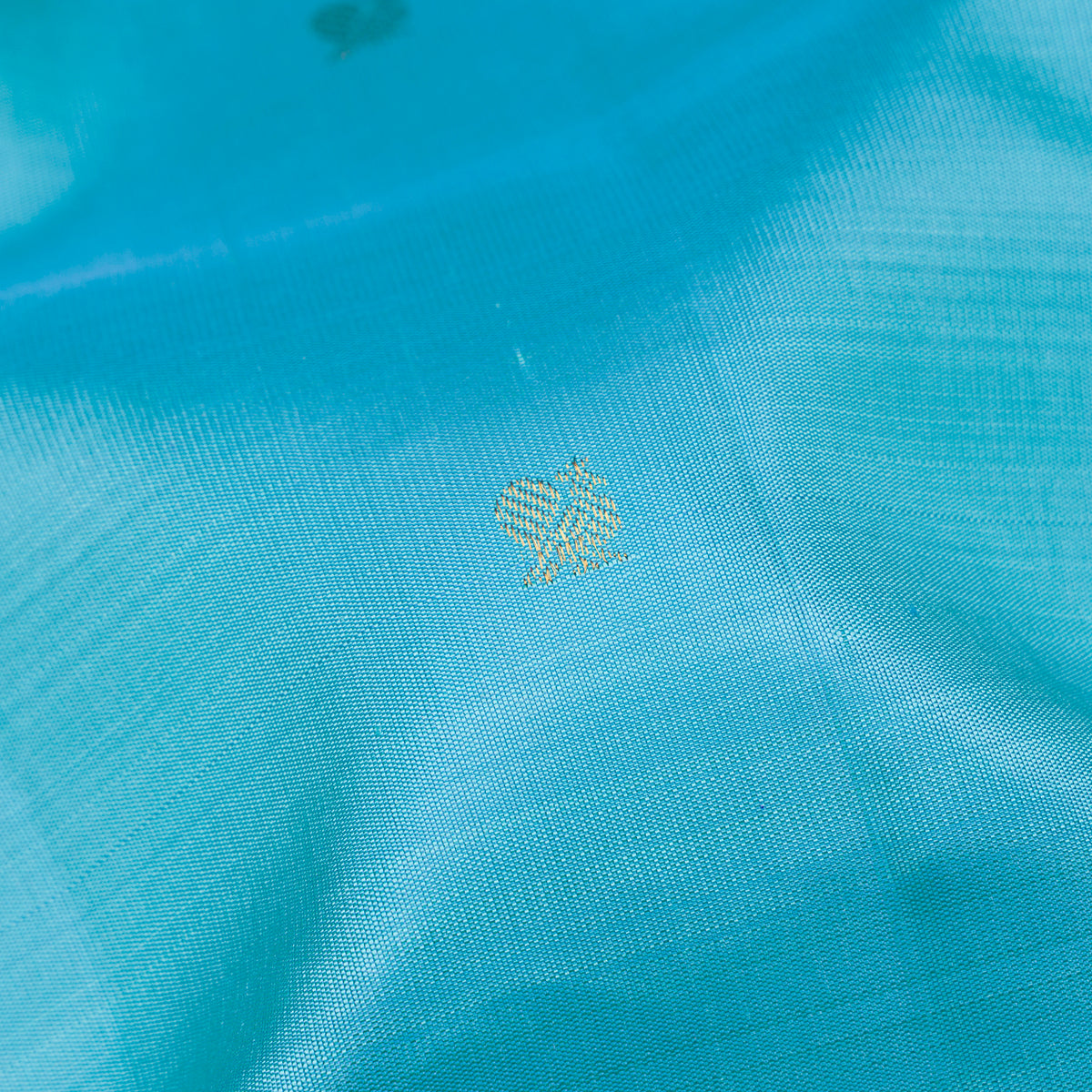 Kanakavalli Kanjivaram Silk Sari 26-110-HS001-04197 - Fabric View