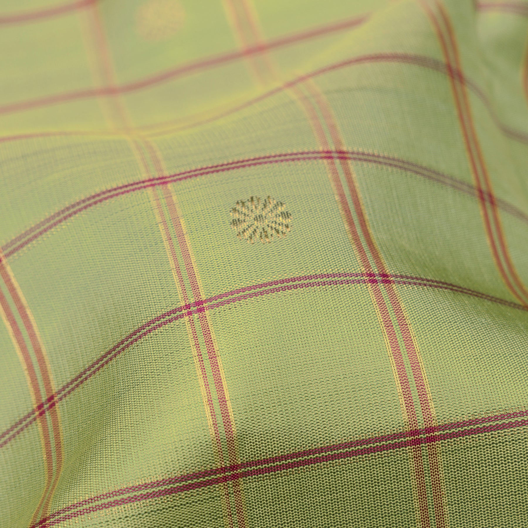 Kanakavalli Kanjivaram Silk Sari 26-595-HS001-00501 - Fabric View