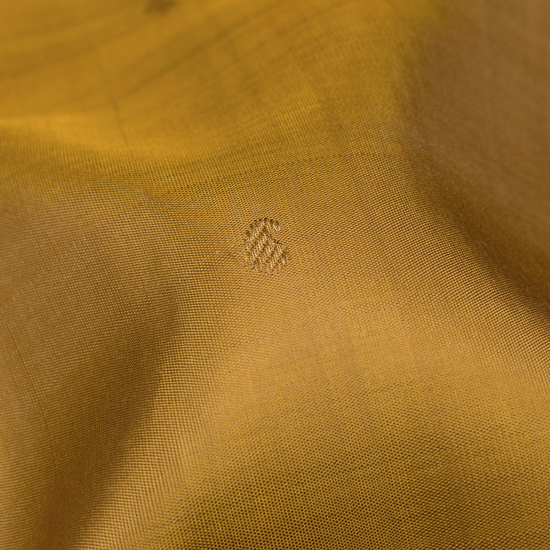 Kanakavalli Kanjivaram Silk Sari 26-595-HS001-00981 - Fabric View