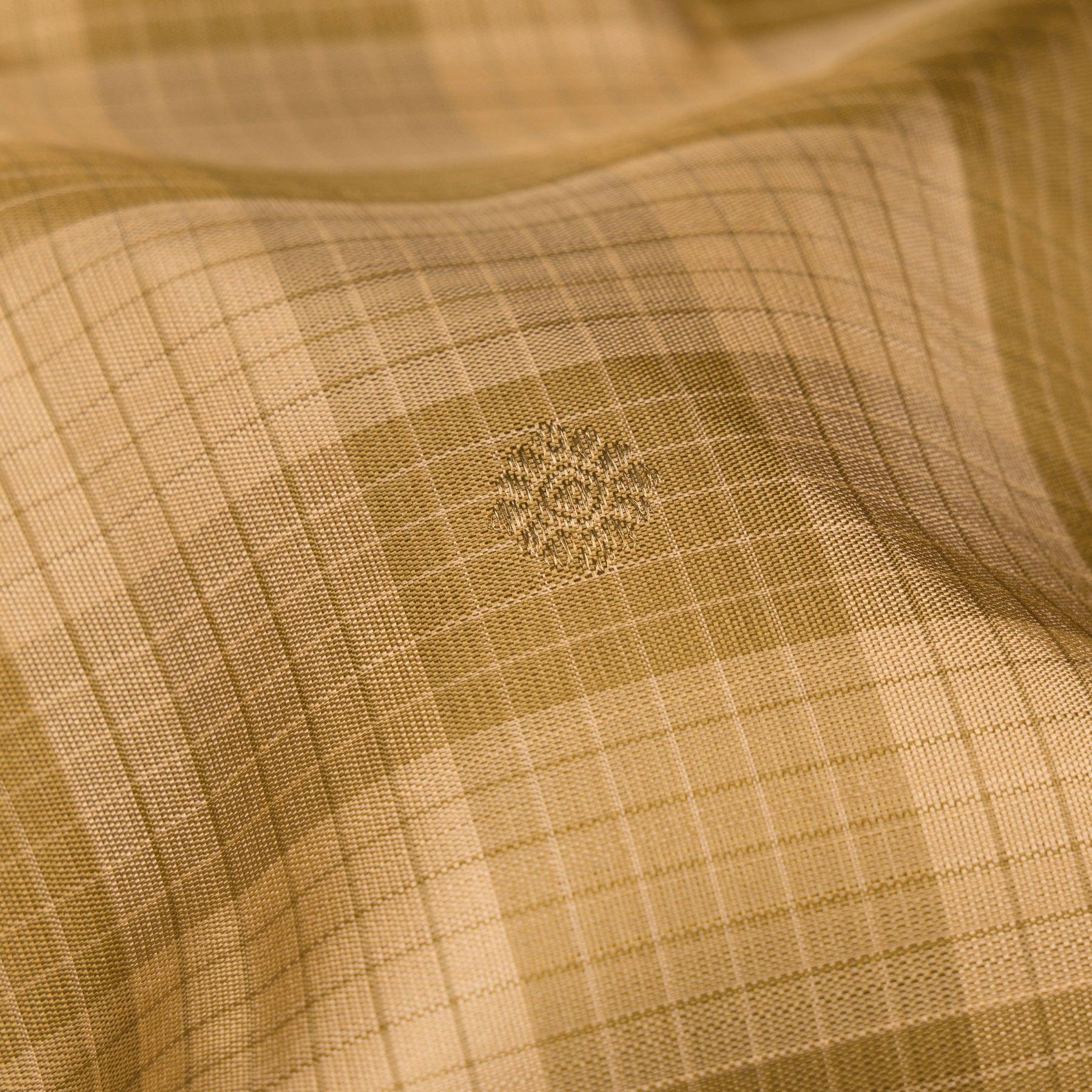 Kanakavalli Kanjivaram Silk Sari 26-595-HS001-01060 - Fabric View