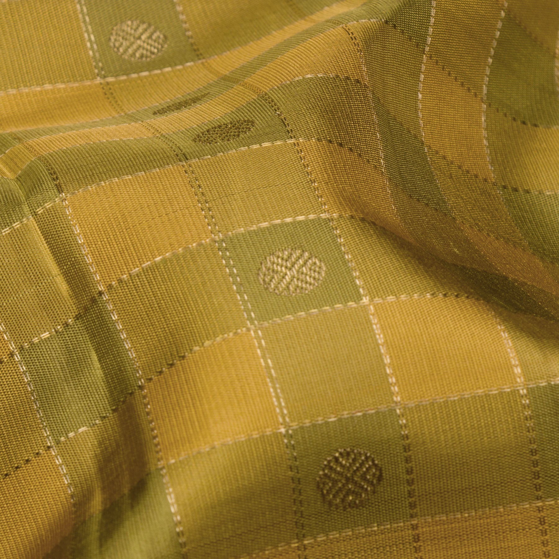Kanakavalli Kanjivaram Silk Sari 26-595-HS001-01071 - Fabric View