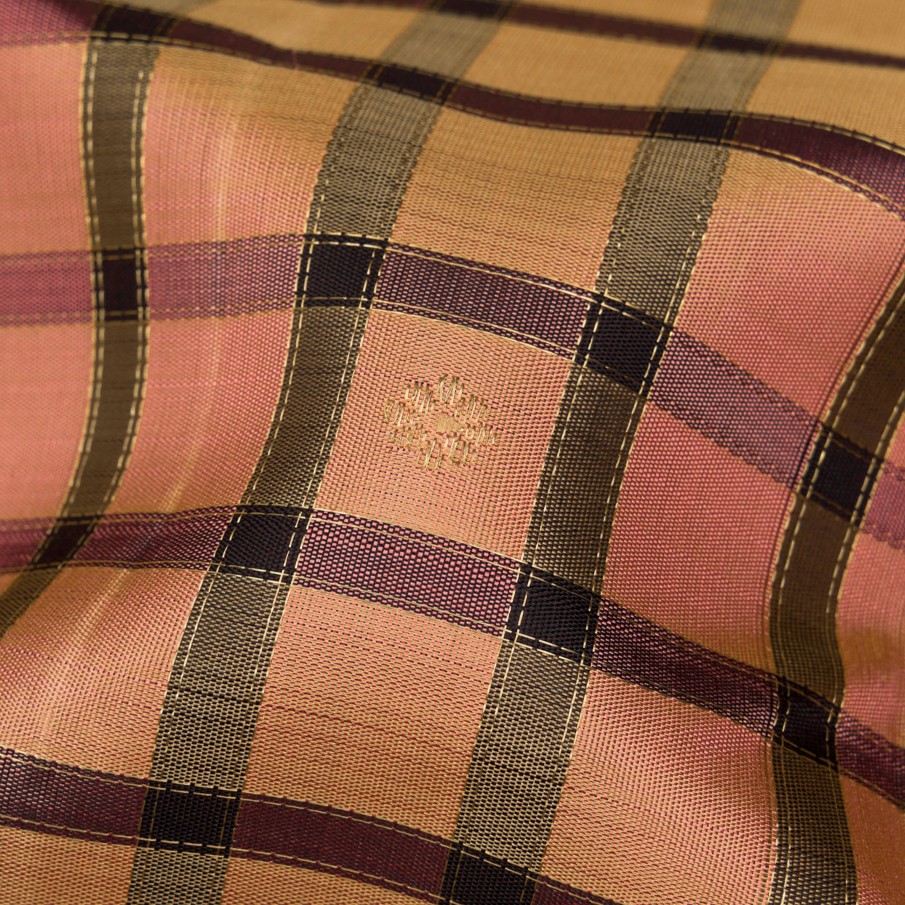 Kanakavalli Kanjivaram Silk Sari 26-595-HS001-01074 - Fabric View