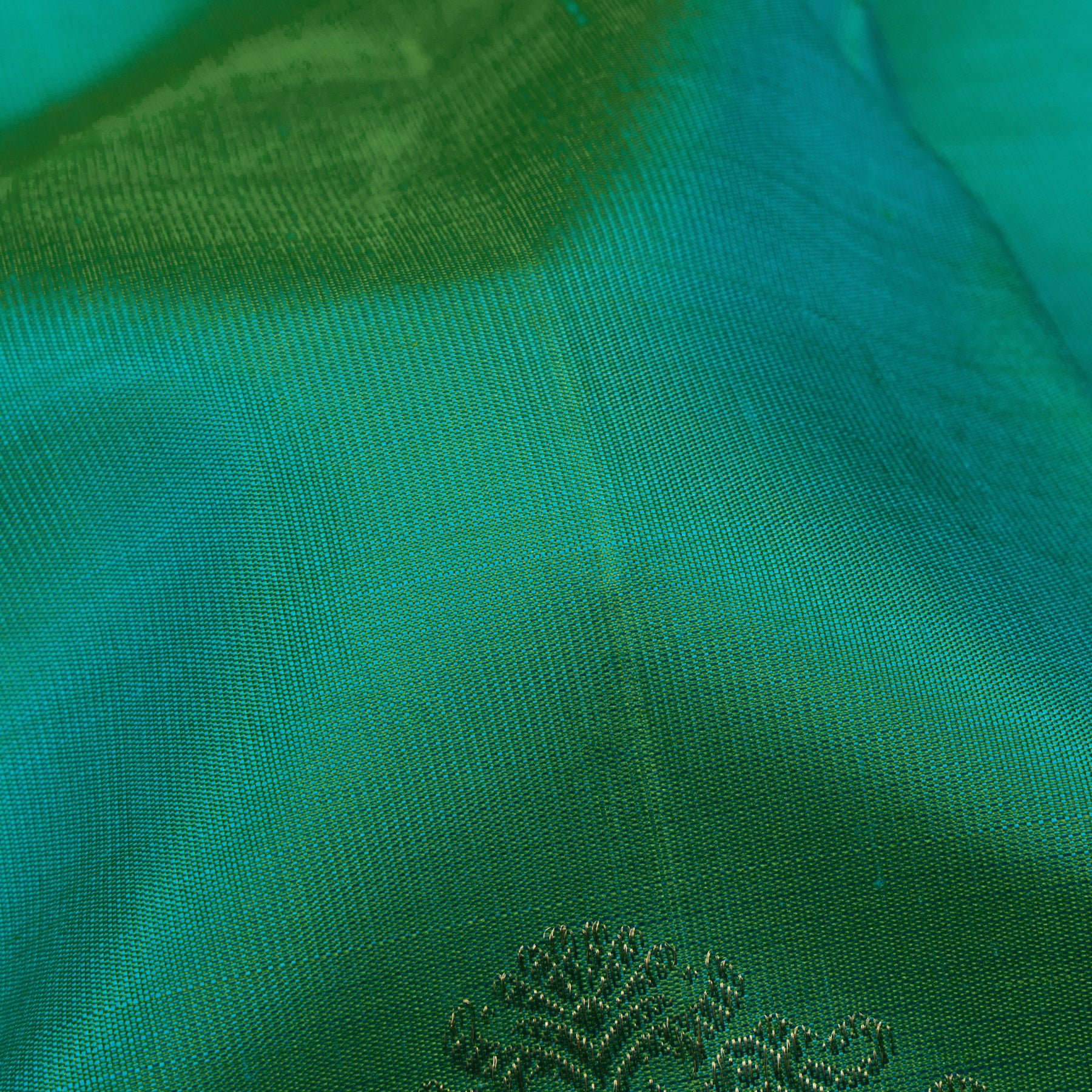 Kanakavalli Kanjivaram Silk Sari 26-595-HS001-02057 - Fabric View
