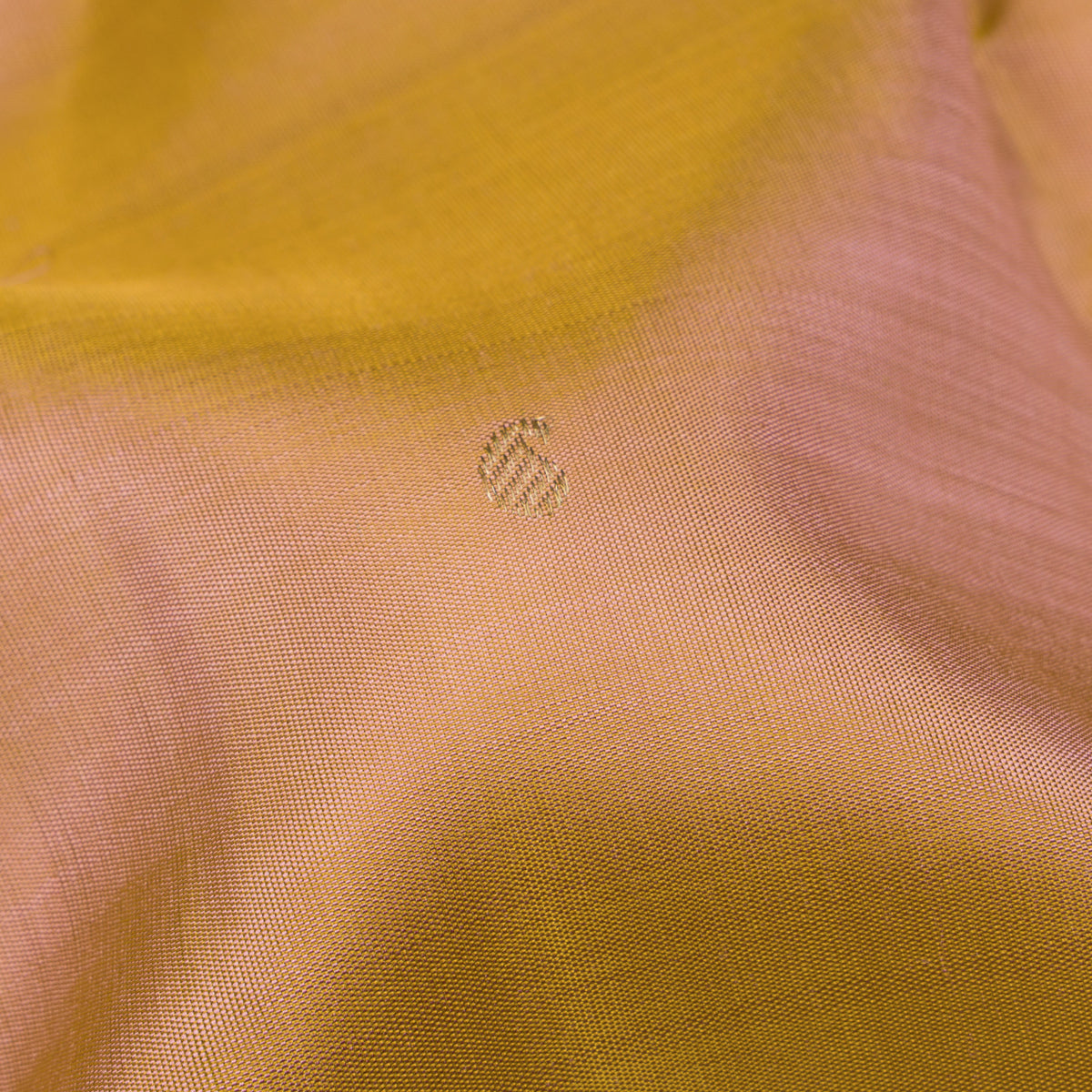 Kanakavalli Kanjivaram Silk Sari 26-595-HS001-02066 - Fabric View