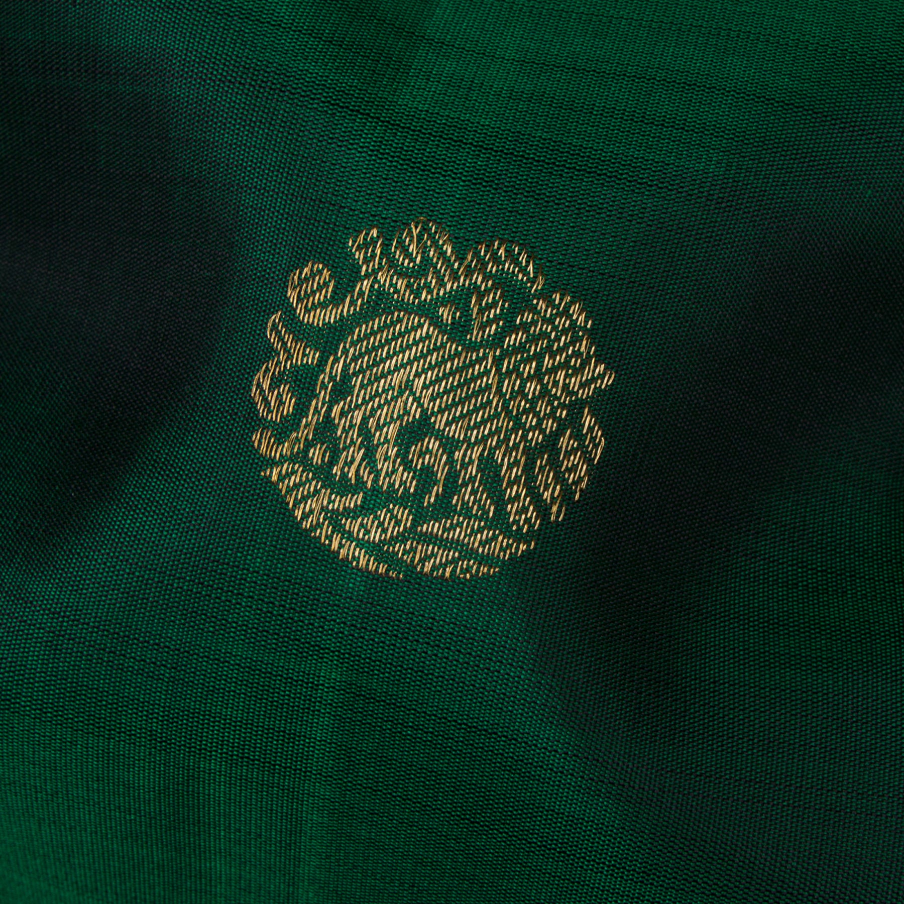 Kanakavalli Kanjivaram Silk Sari 26-595-HS001-02076 - Fabric View