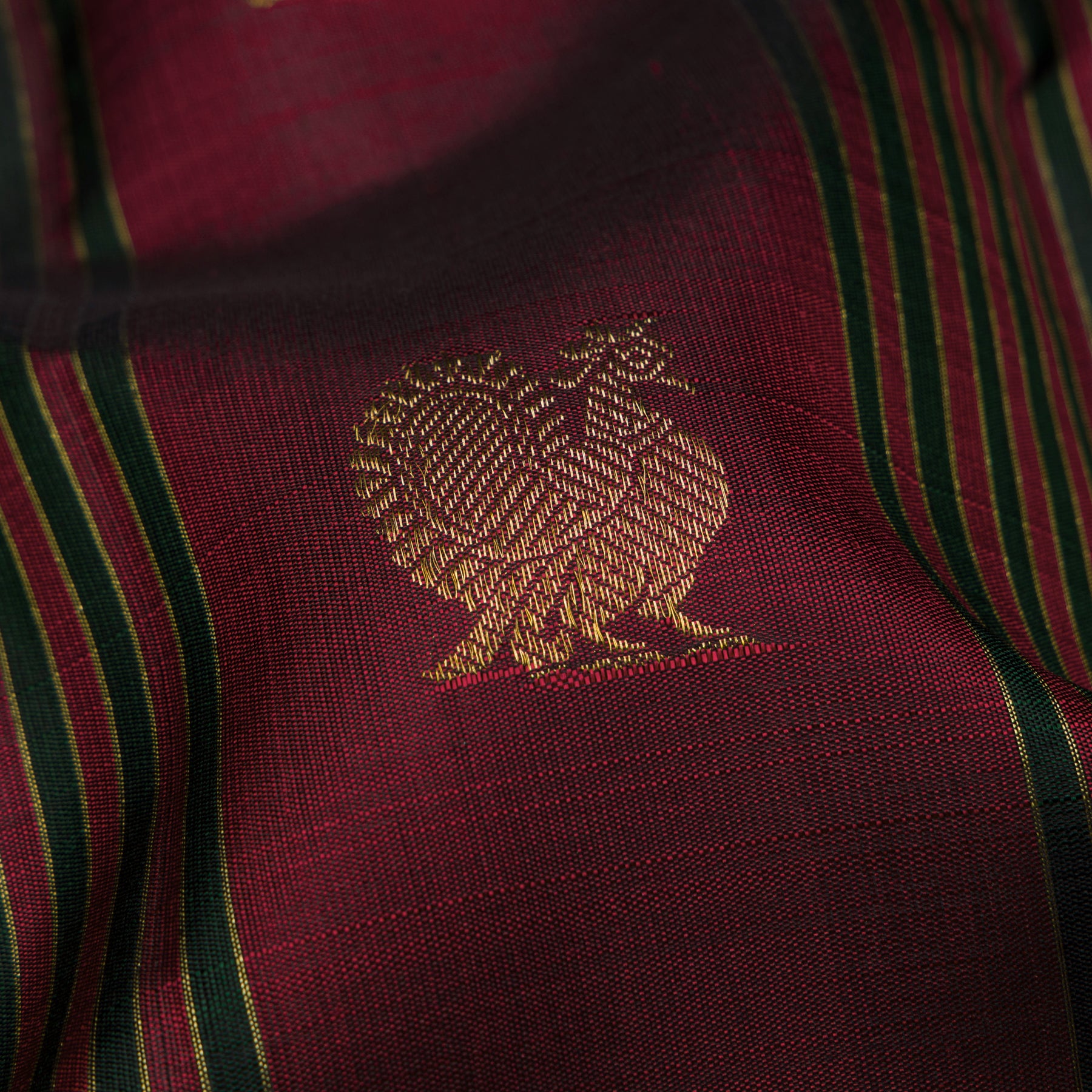 Kanakavalli Kanjivaram Silk Sari 26-595-HS001-02104 - Fabric View