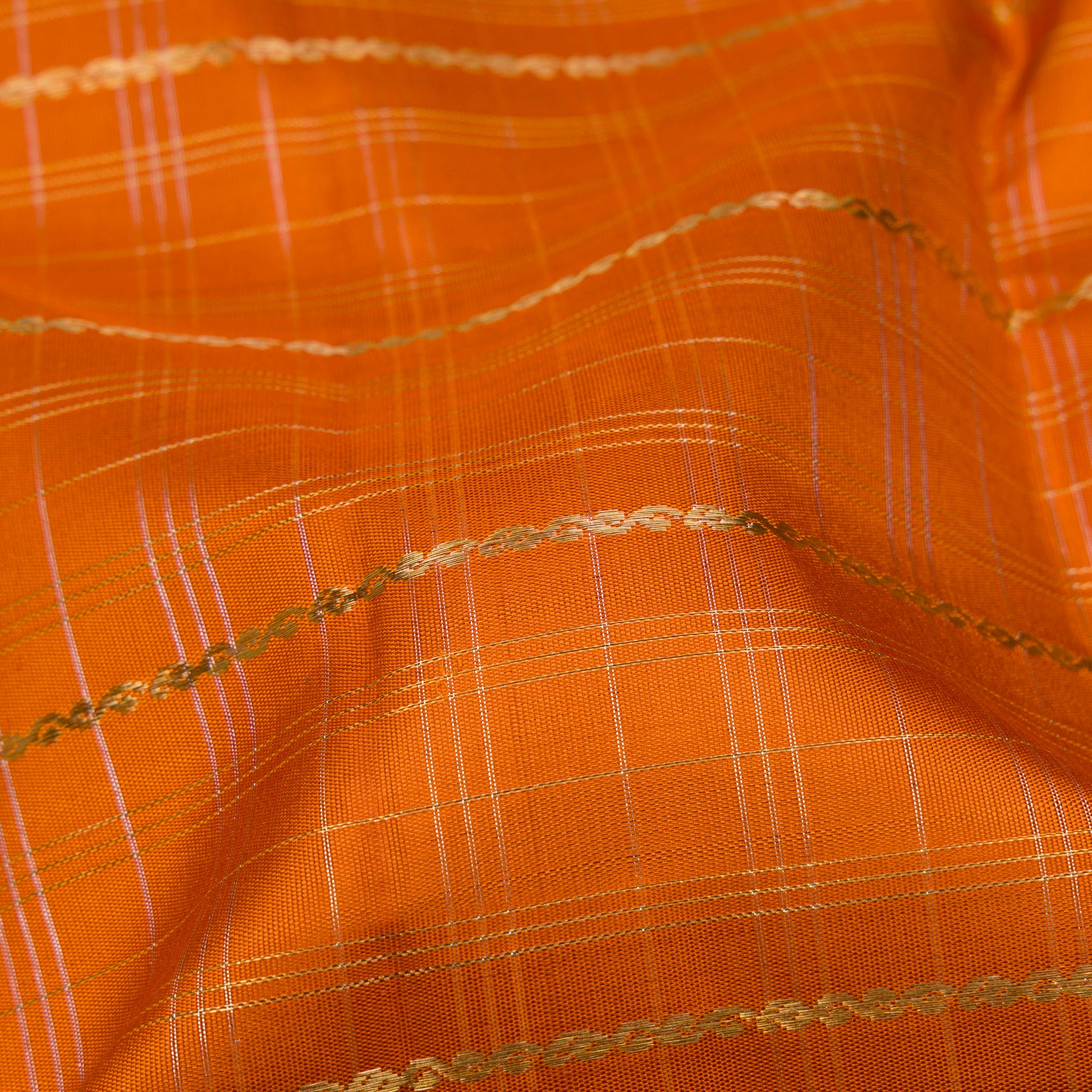 Kanakavalli Kanjivaram Silk Sari 26-595-HS001-02149 - Fabric View