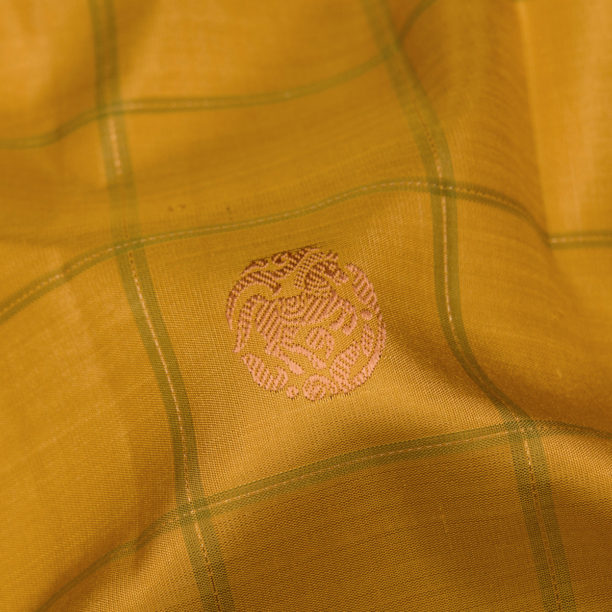 Kanakavalli Kanjivaram Silk Sari 26-595-HS001-02157 - Fabric View