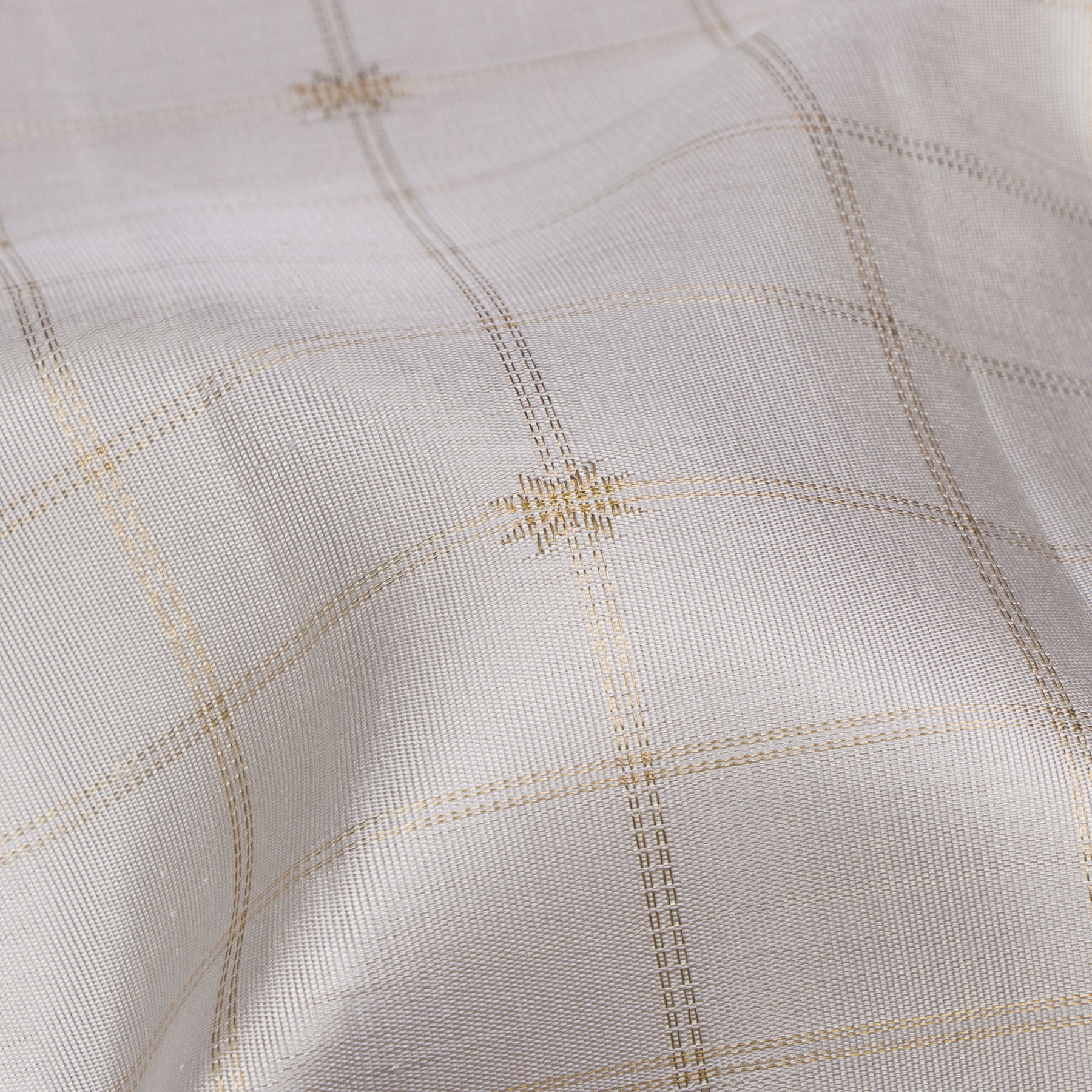 Kanakavalli Kanjivaram Silk Sari 26-595-HS001-02169 - Fabric View