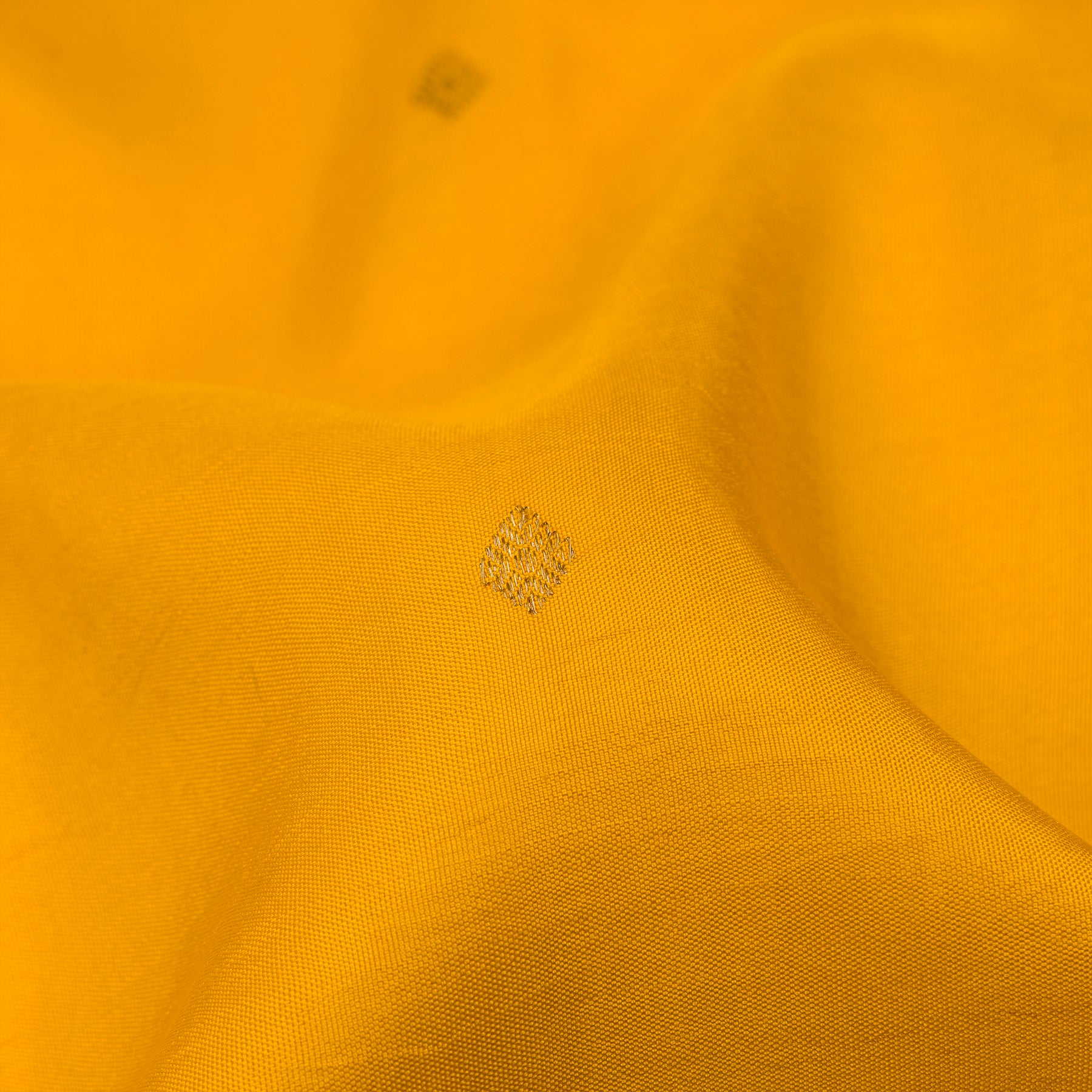 Kanakavalli Kanjivaram Silk Sari 26-595-HS001-02751 - Fabric View