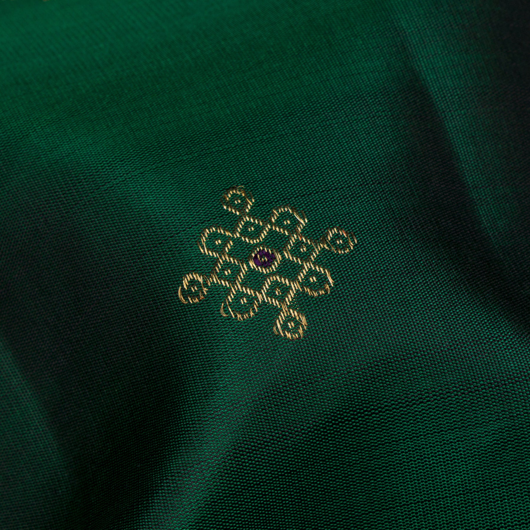 Kanakavalli Kanjivaram Silk Sari 26-595-HS001-03376 - Fabric View