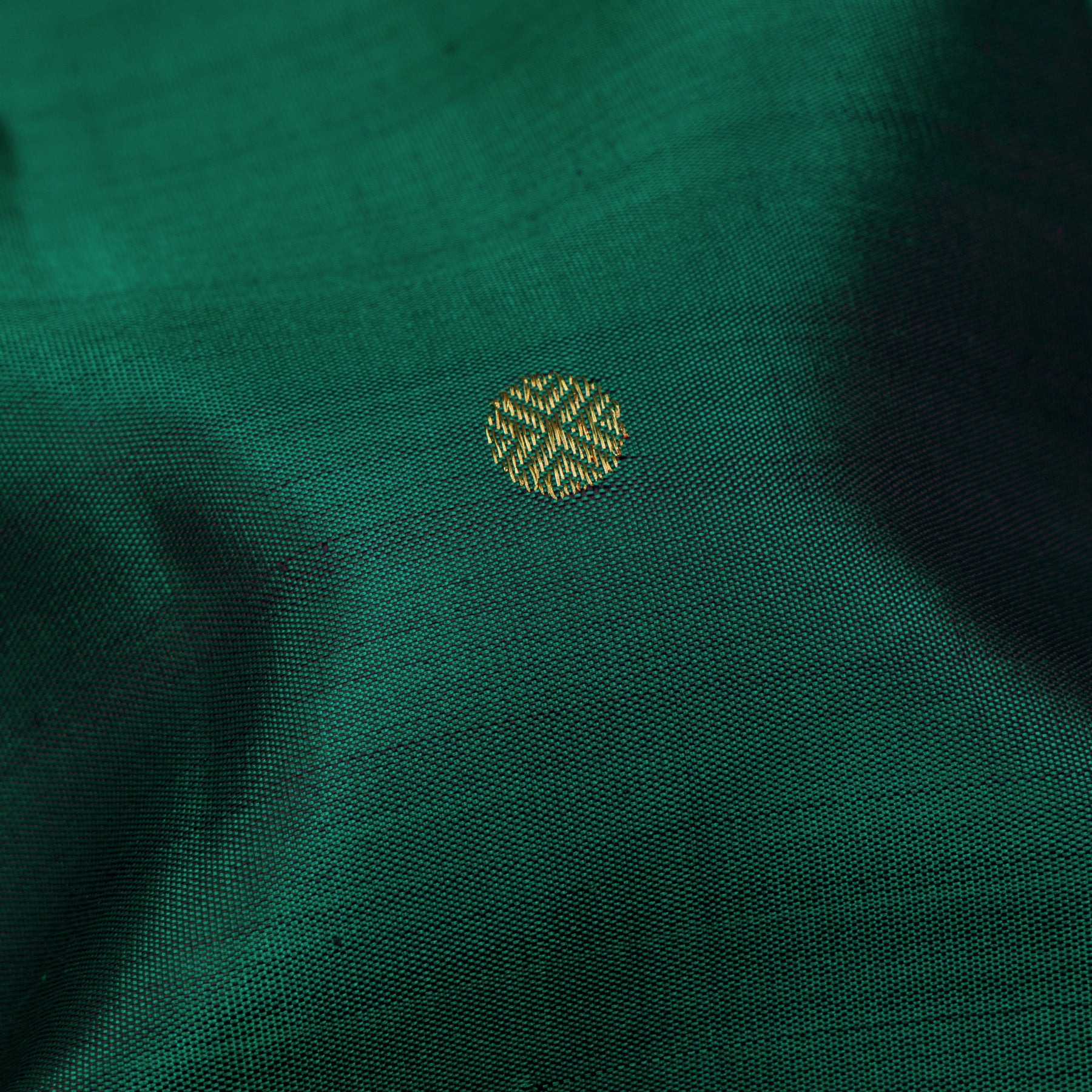 Kanakavalli Kanjivaram Silk Sari 26-595-HS001-03402 - Fabric View