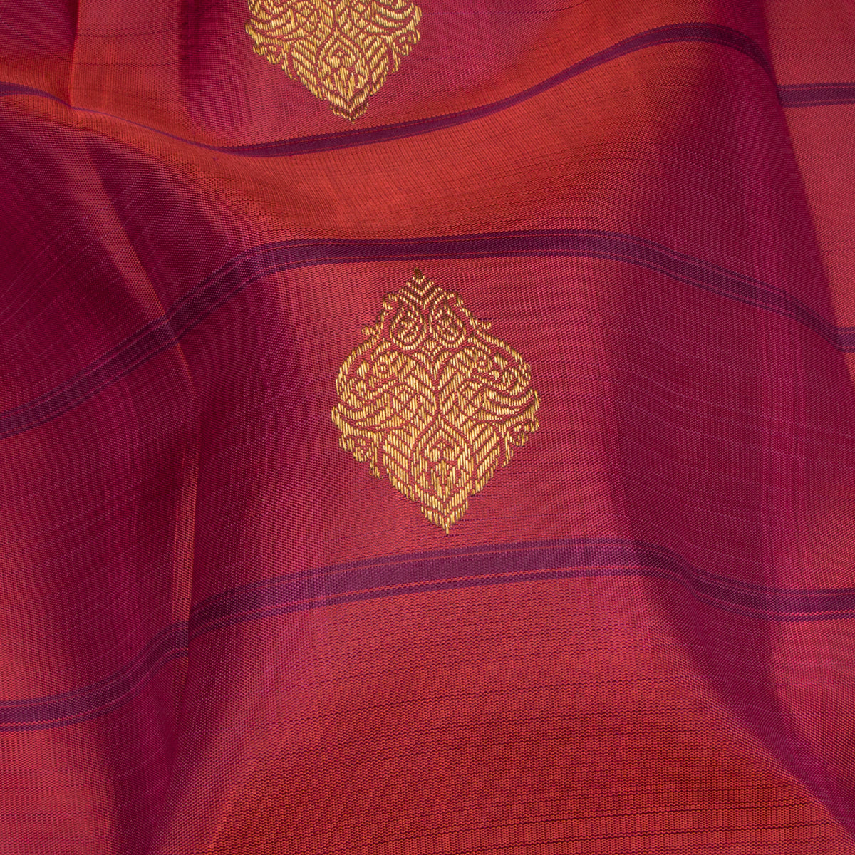 Kanakavalli Kanjivaram Silk Sari 26-595-HS001-04016 - Fabric View