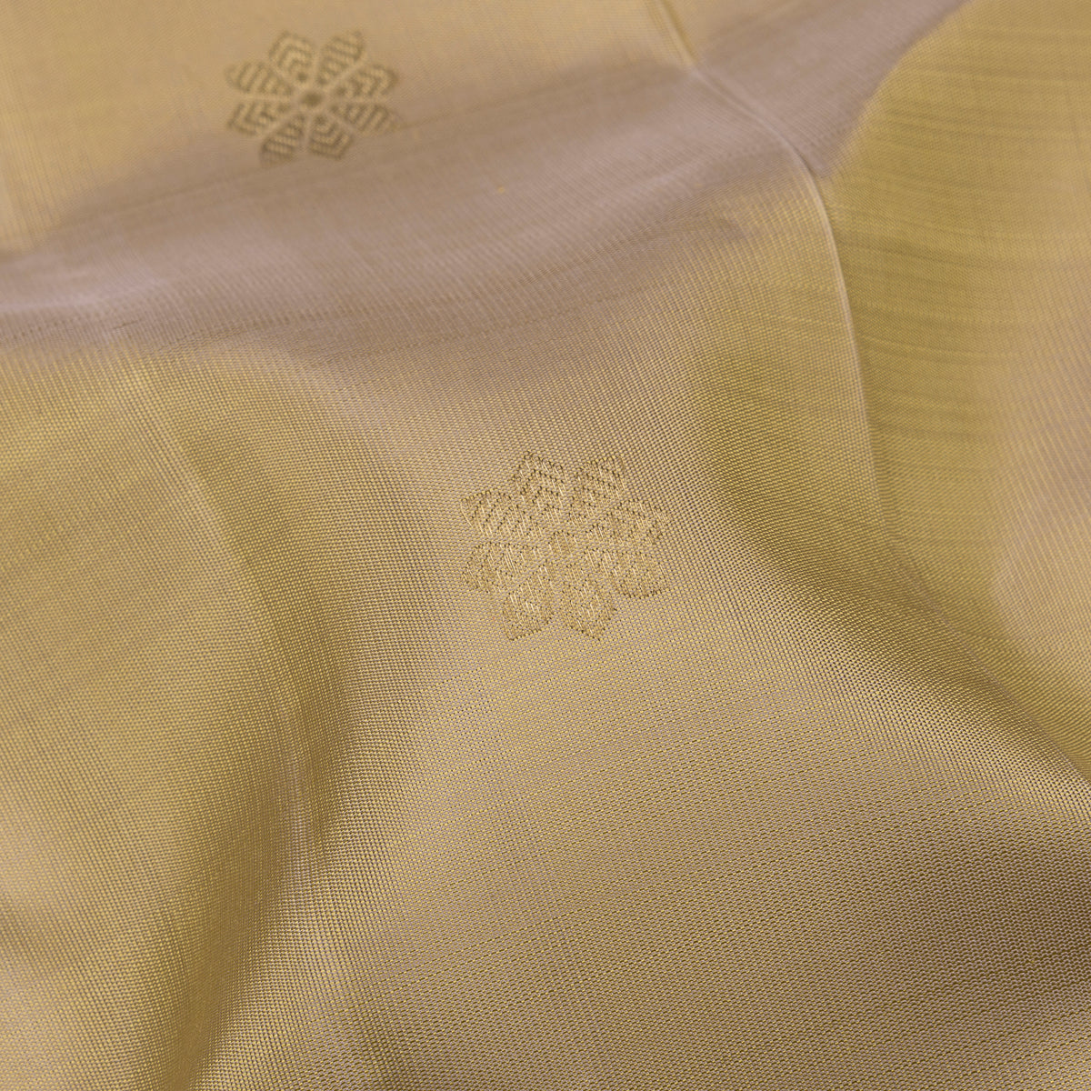 Kanakavalli Kanjivaram Silk Sari 26-595-HS001-04069 - Fabric View