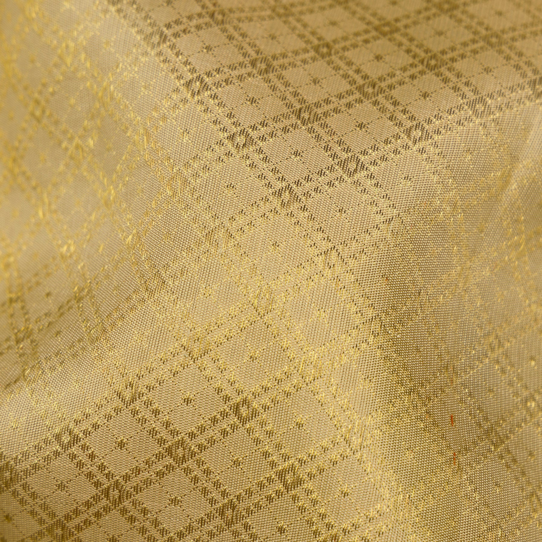 Kanakavalli Kanjivaram Silk Sari 26-599-HS001-01241 - Fabric View