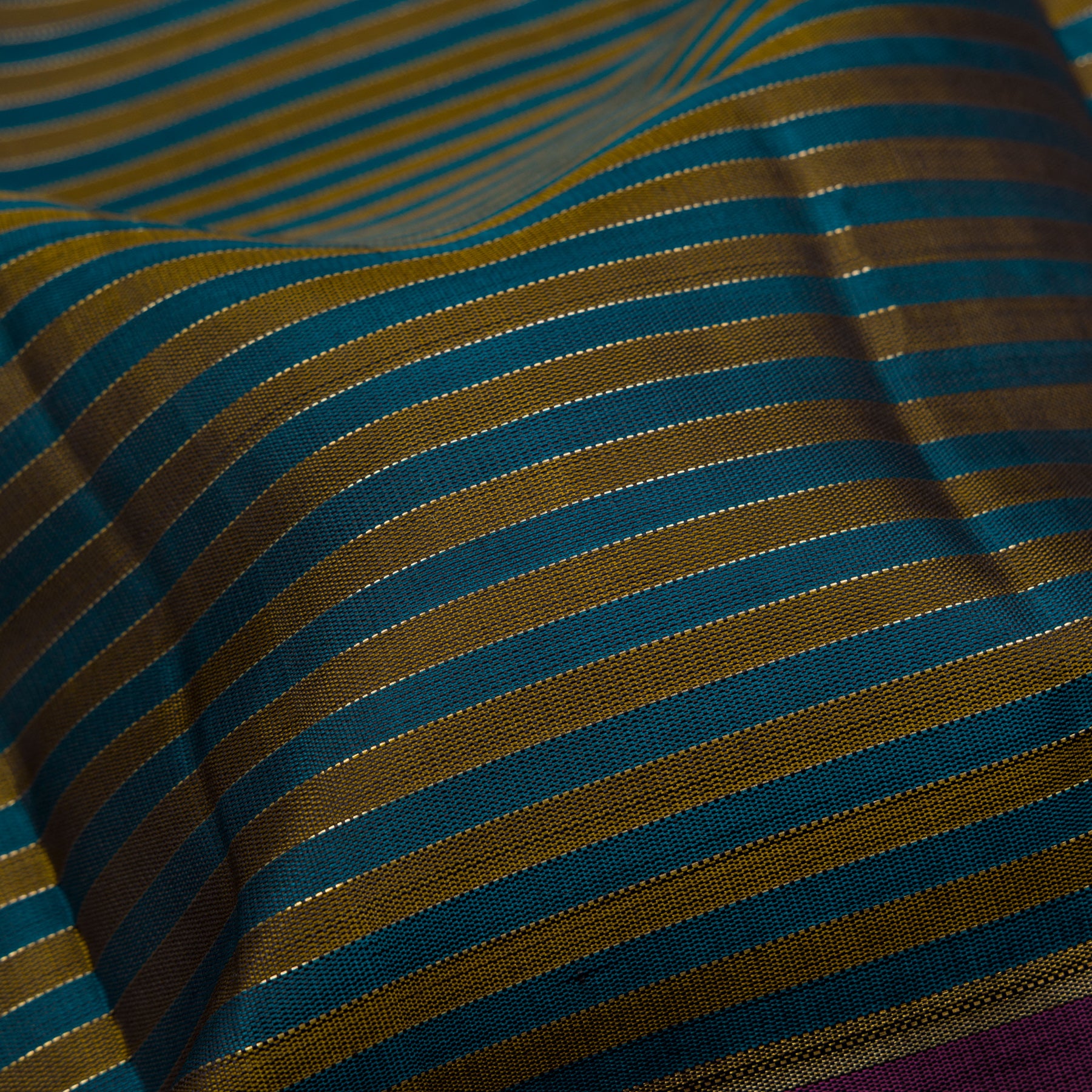 Kanakavalli Kanjivaram Silk Sari 26-599-HS001-01474 - Fabric View