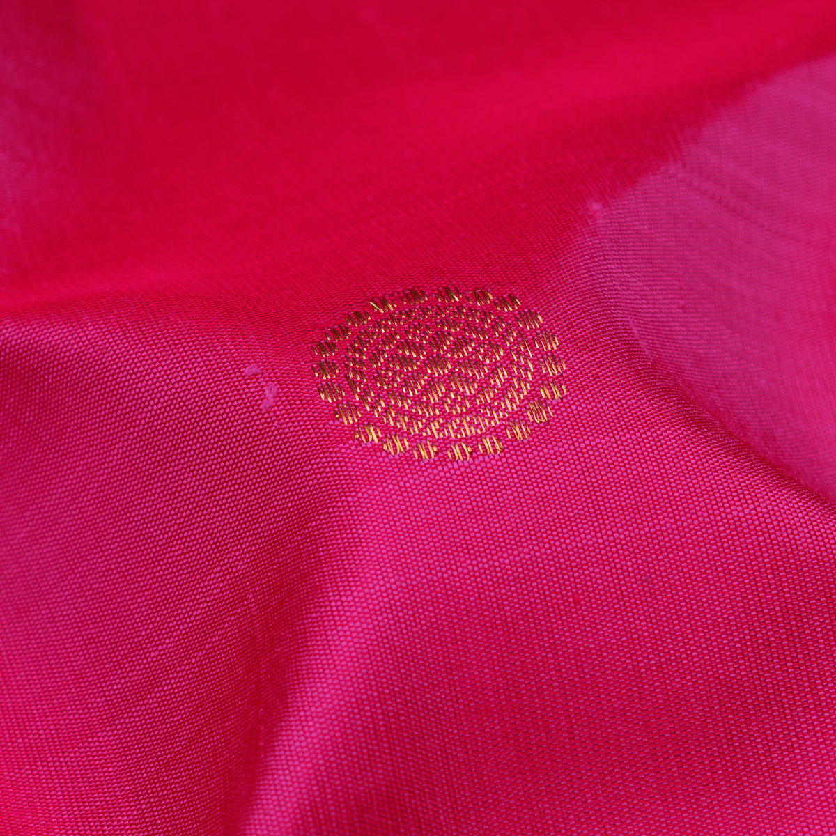 Kanakavalli Kanjivaram Silk Sari 26-599-HS001-02410 - Fabric View