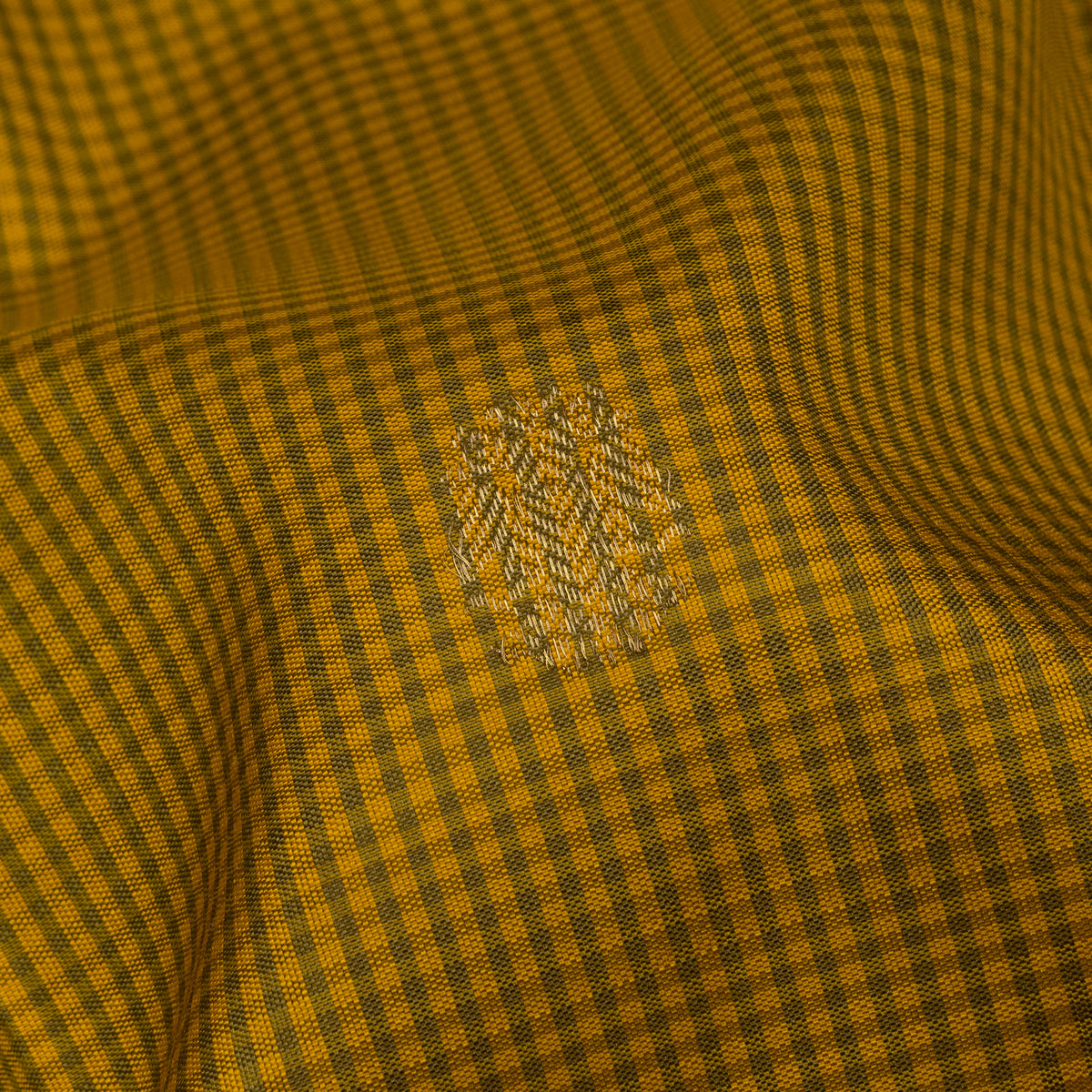 Kanakavalli Kanjivaram Silk Sari 26-599-HS001-02422 - Fabric View