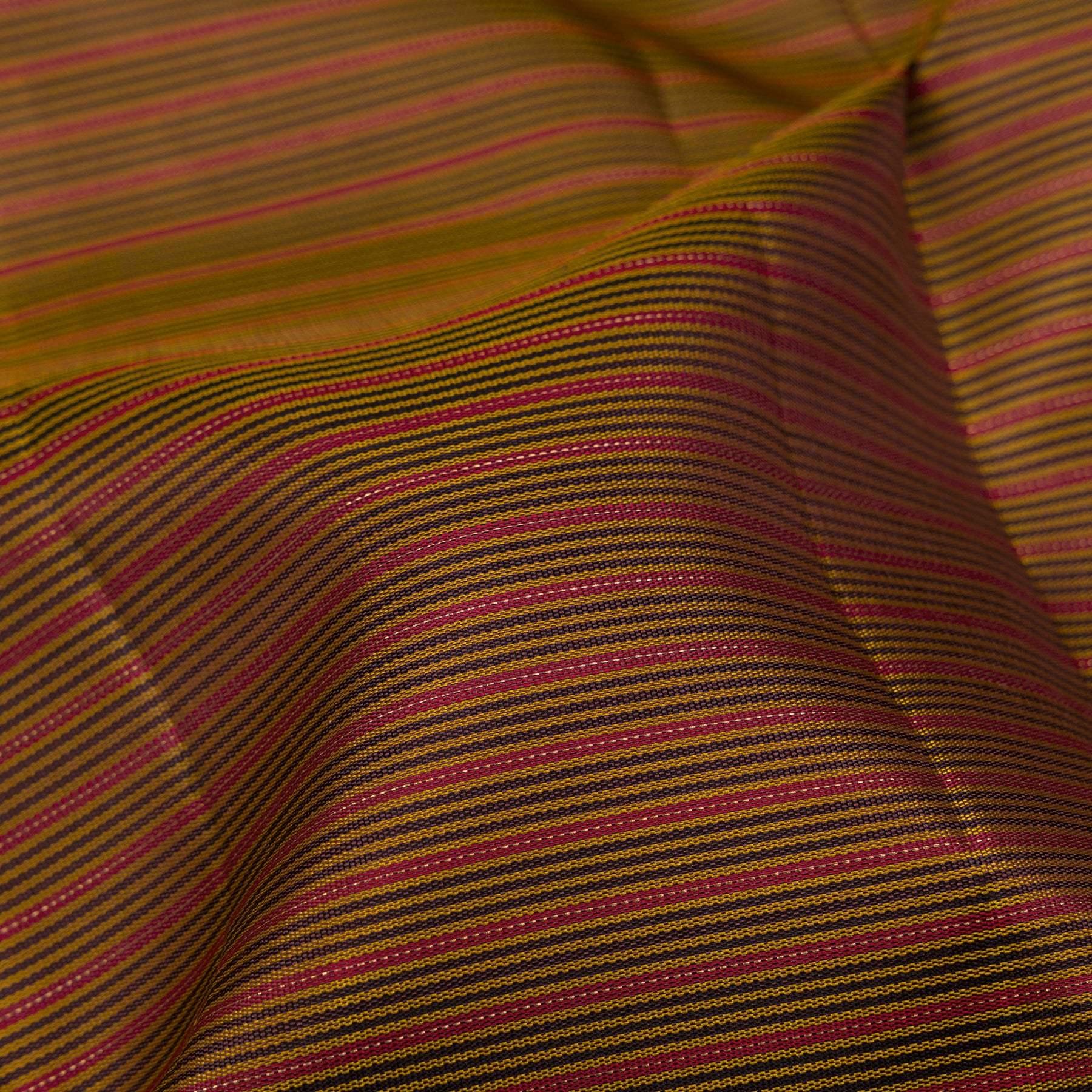 Kanakavalli Kanjivaram Silk Sari 26-599-HS001-02470 - Fabric View