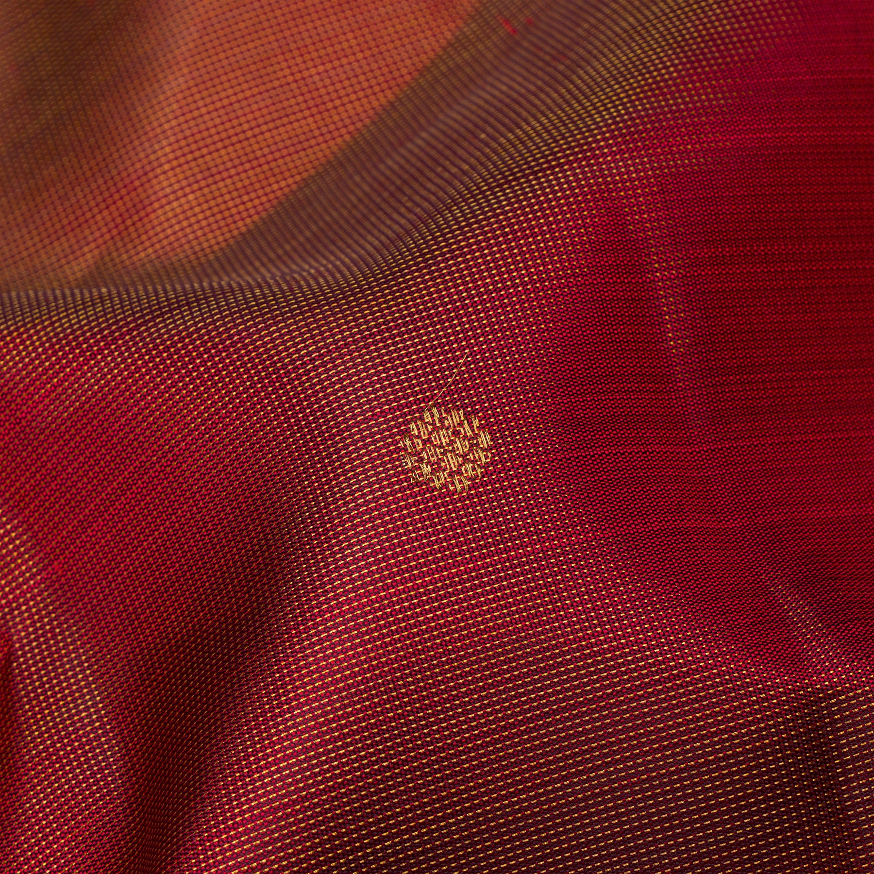 Kanakavalli Kanjivaram Silk Sari 26-599-HS001-03021 - Fabric View
