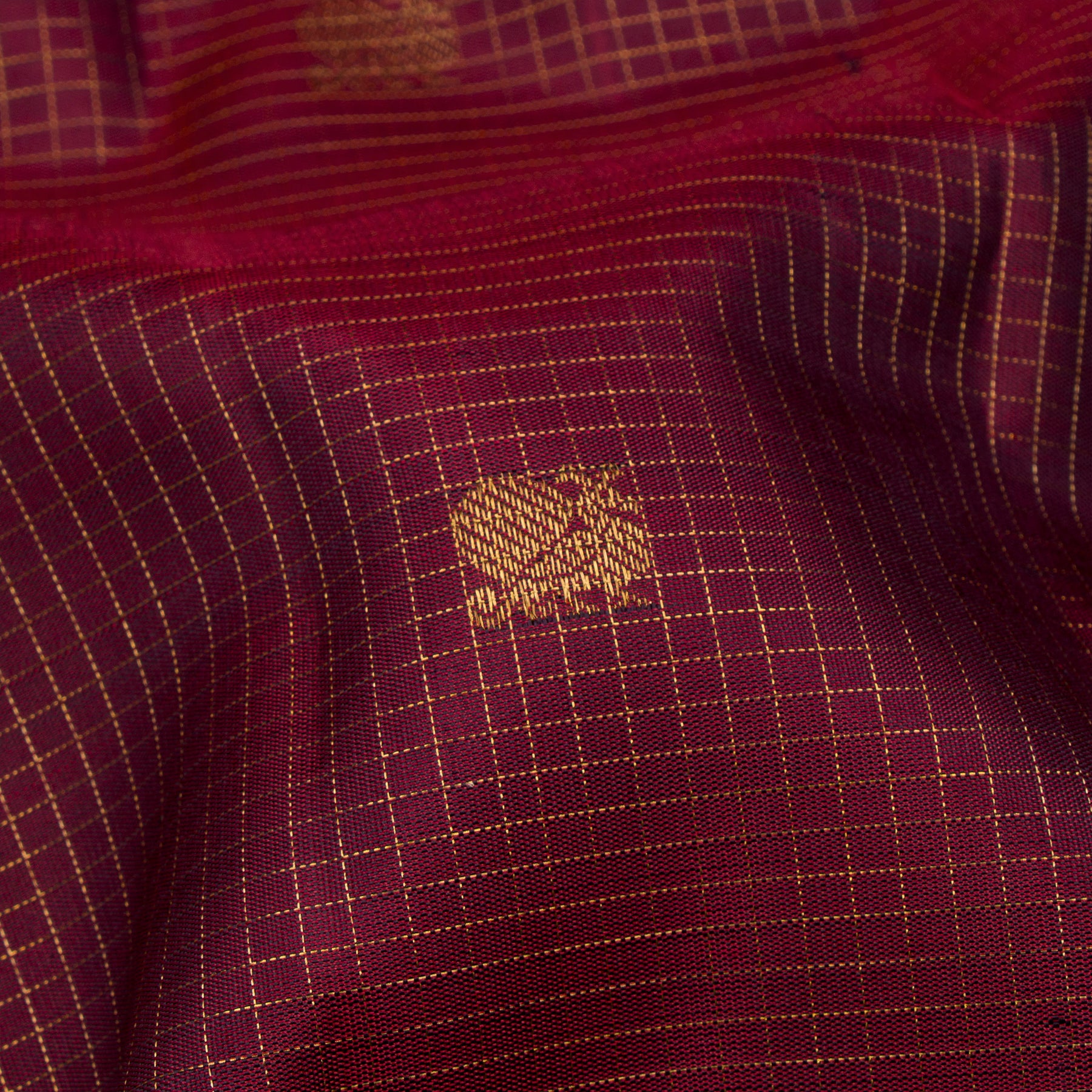Kanakavalli Kanjivaram Silk Sari 26-599-HS001-03037 - Fabric View